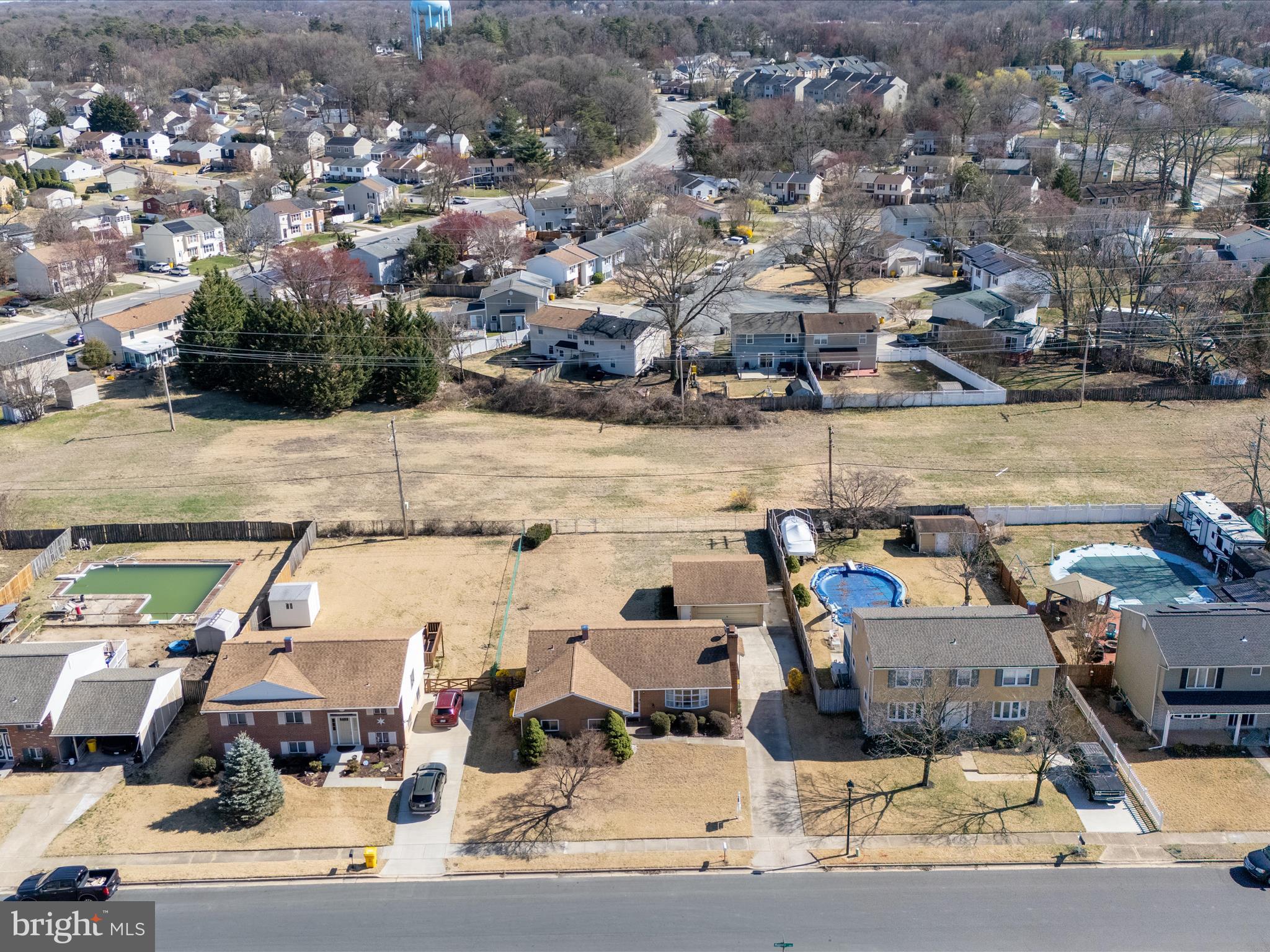 THE HIGHLANDS - Residential