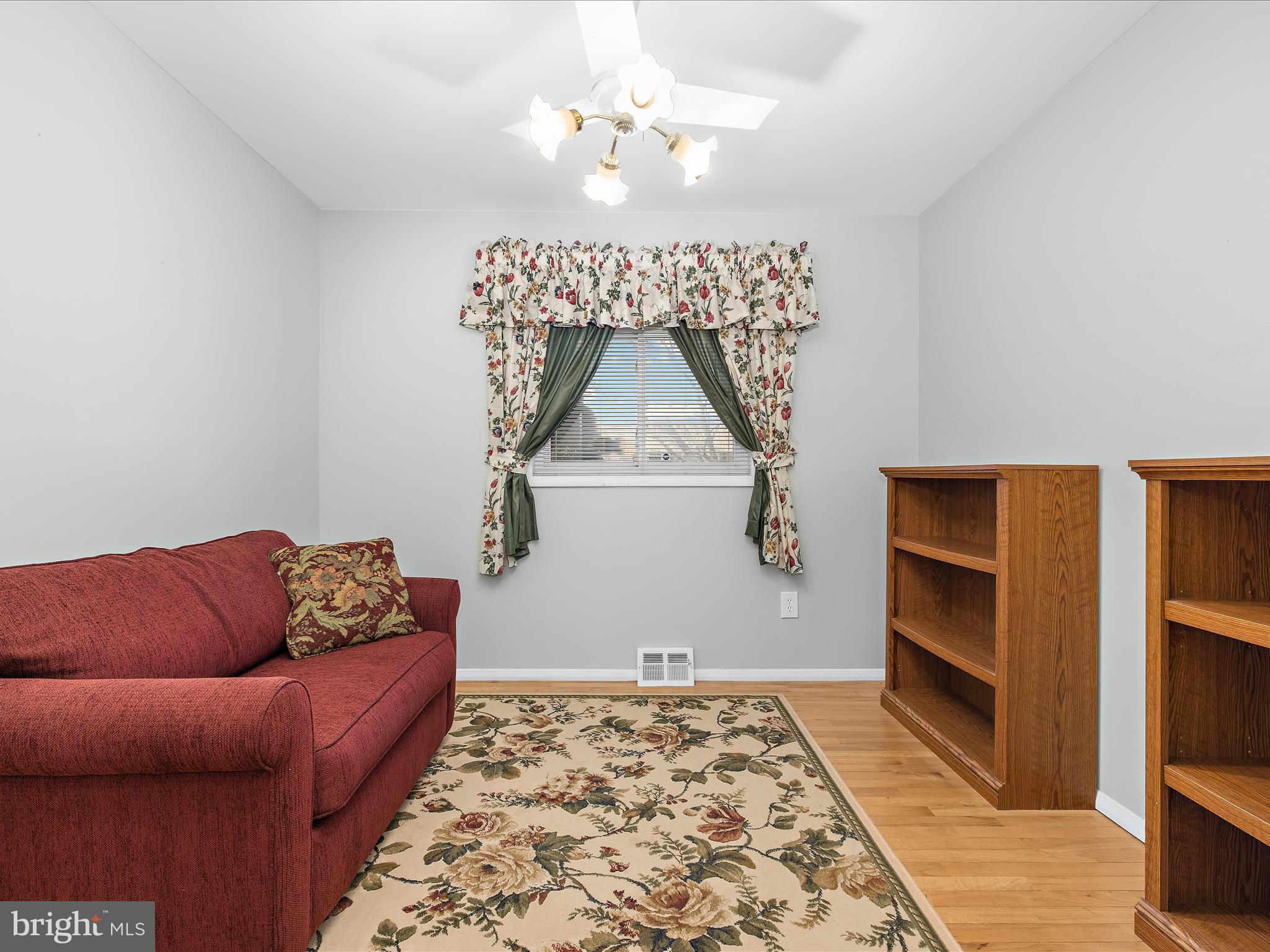 THE HIGHLANDS - Residential