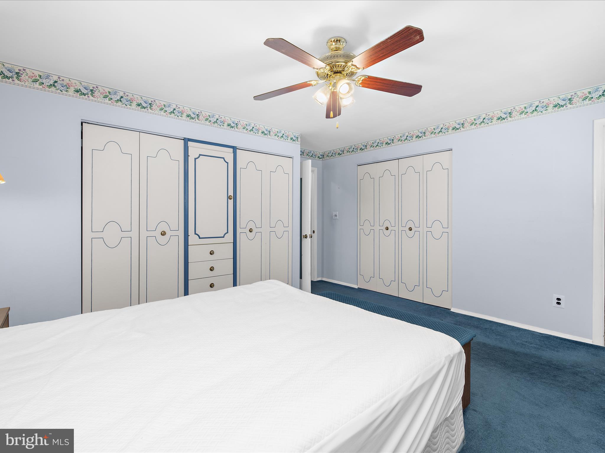 THE HIGHLANDS - Residential