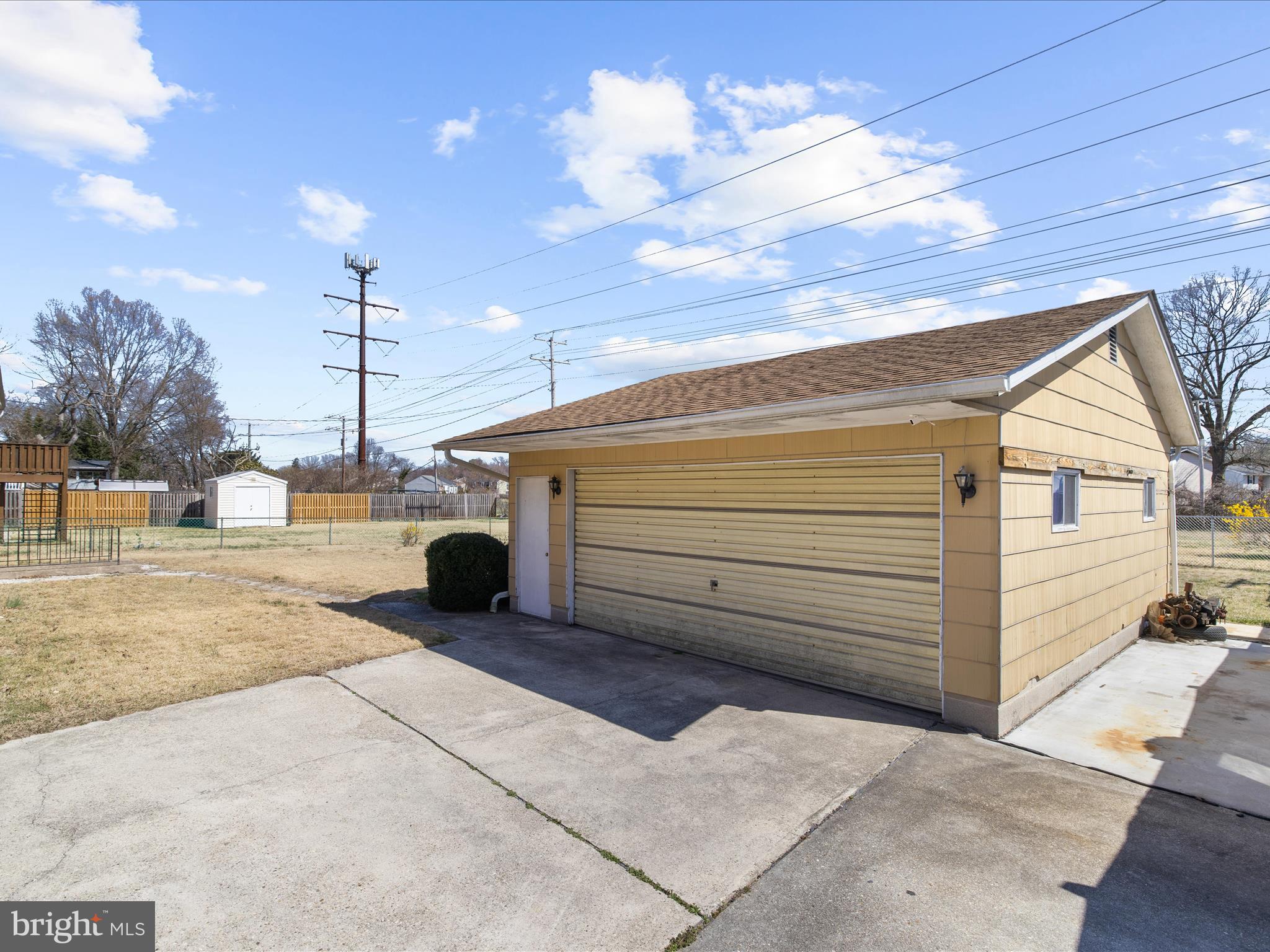 THE HIGHLANDS - Residential