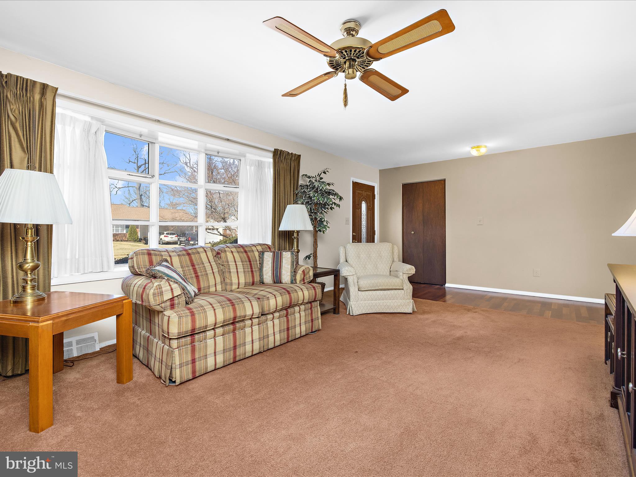 THE HIGHLANDS - Residential