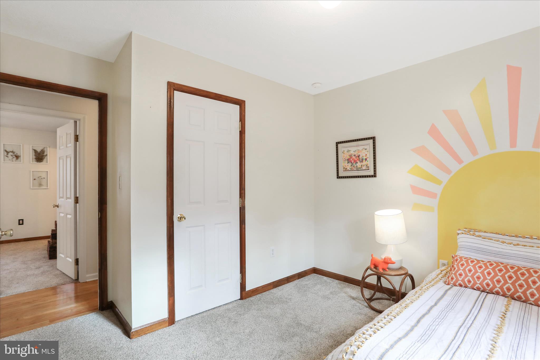 FOXCREST MANOR - Residential