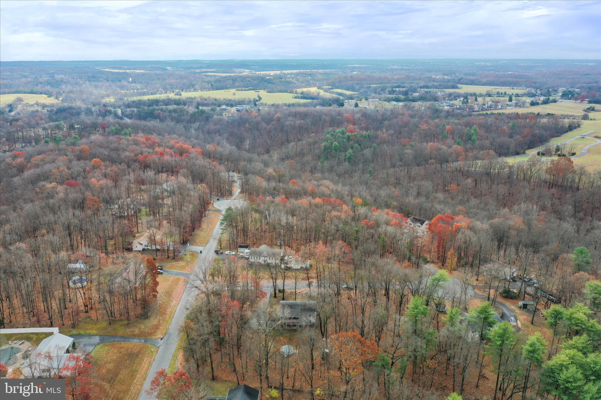 FOXCREST MANOR - Residential