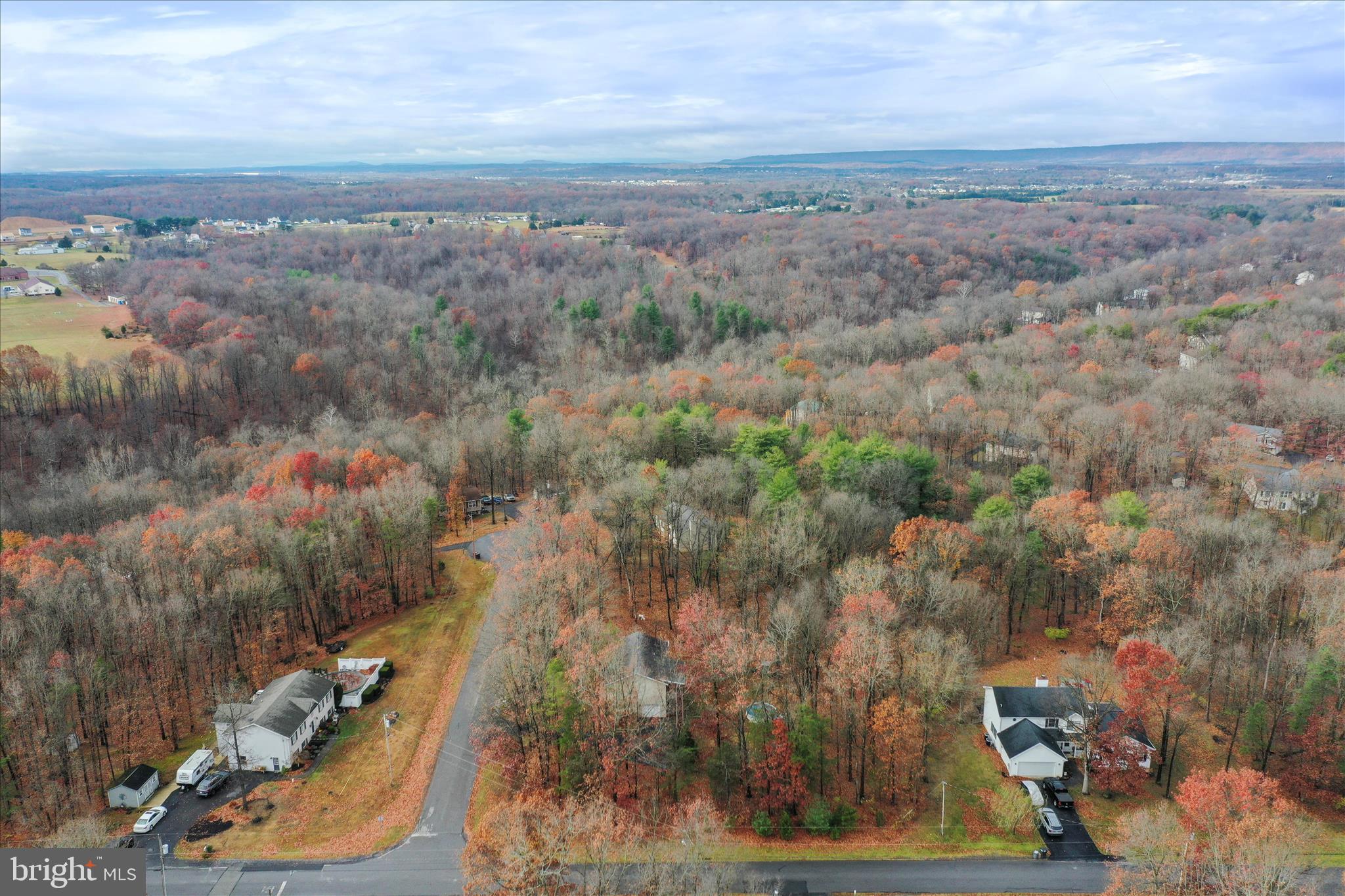 FOXCREST MANOR - Residential