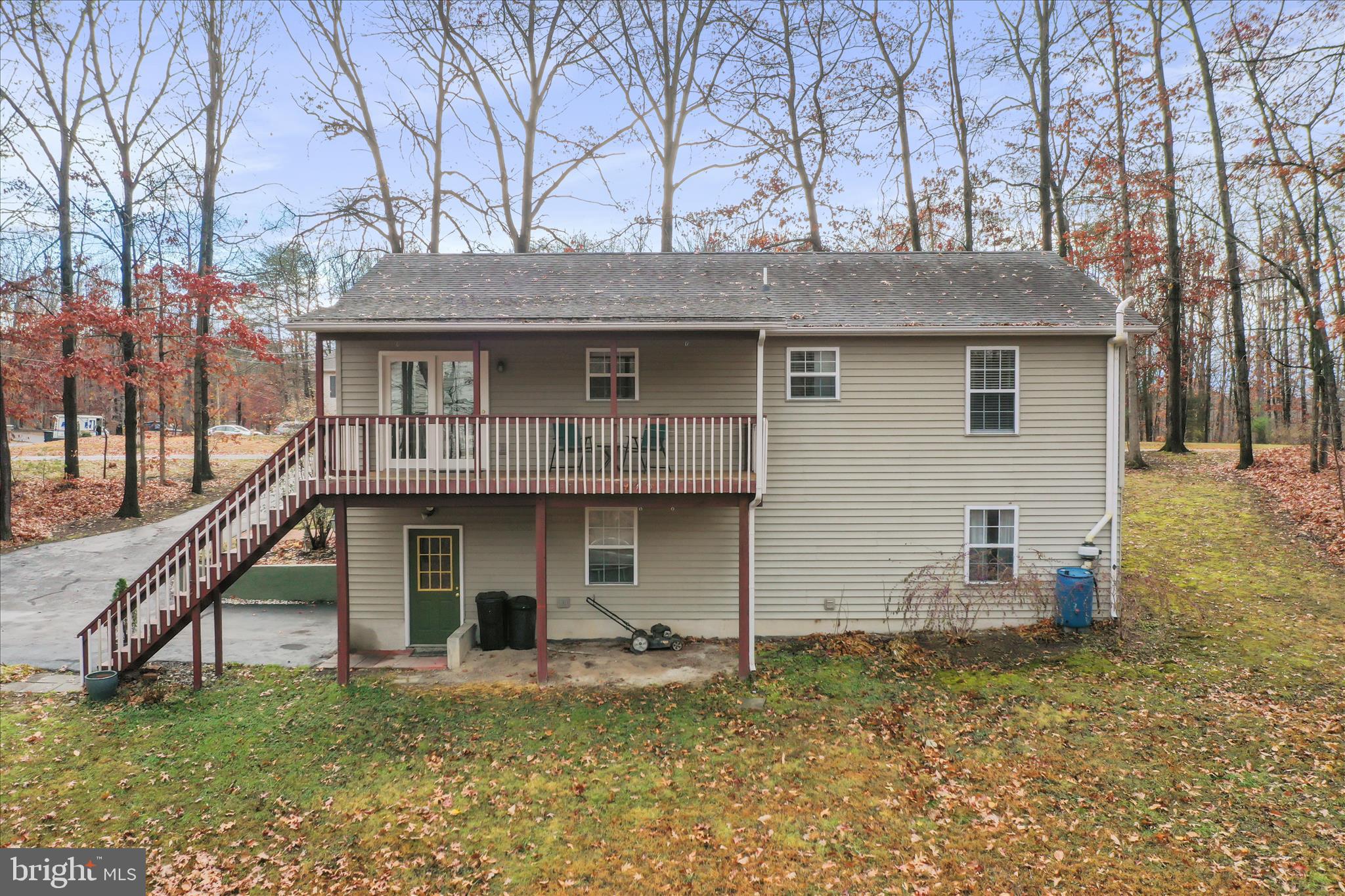 FOXCREST MANOR - Residential