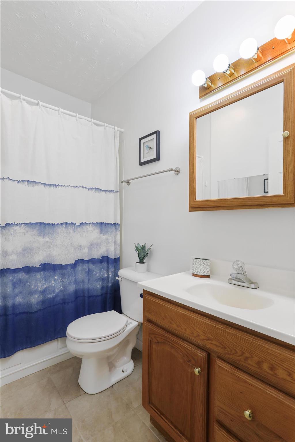 FOXCREST MANOR - Residential