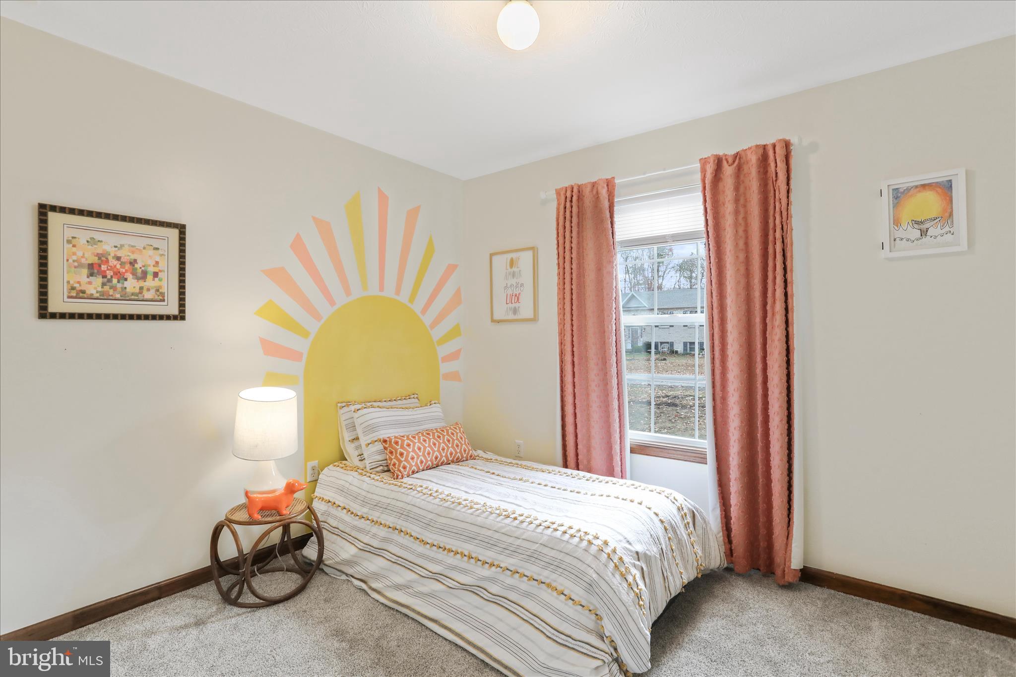 FOXCREST MANOR - Residential