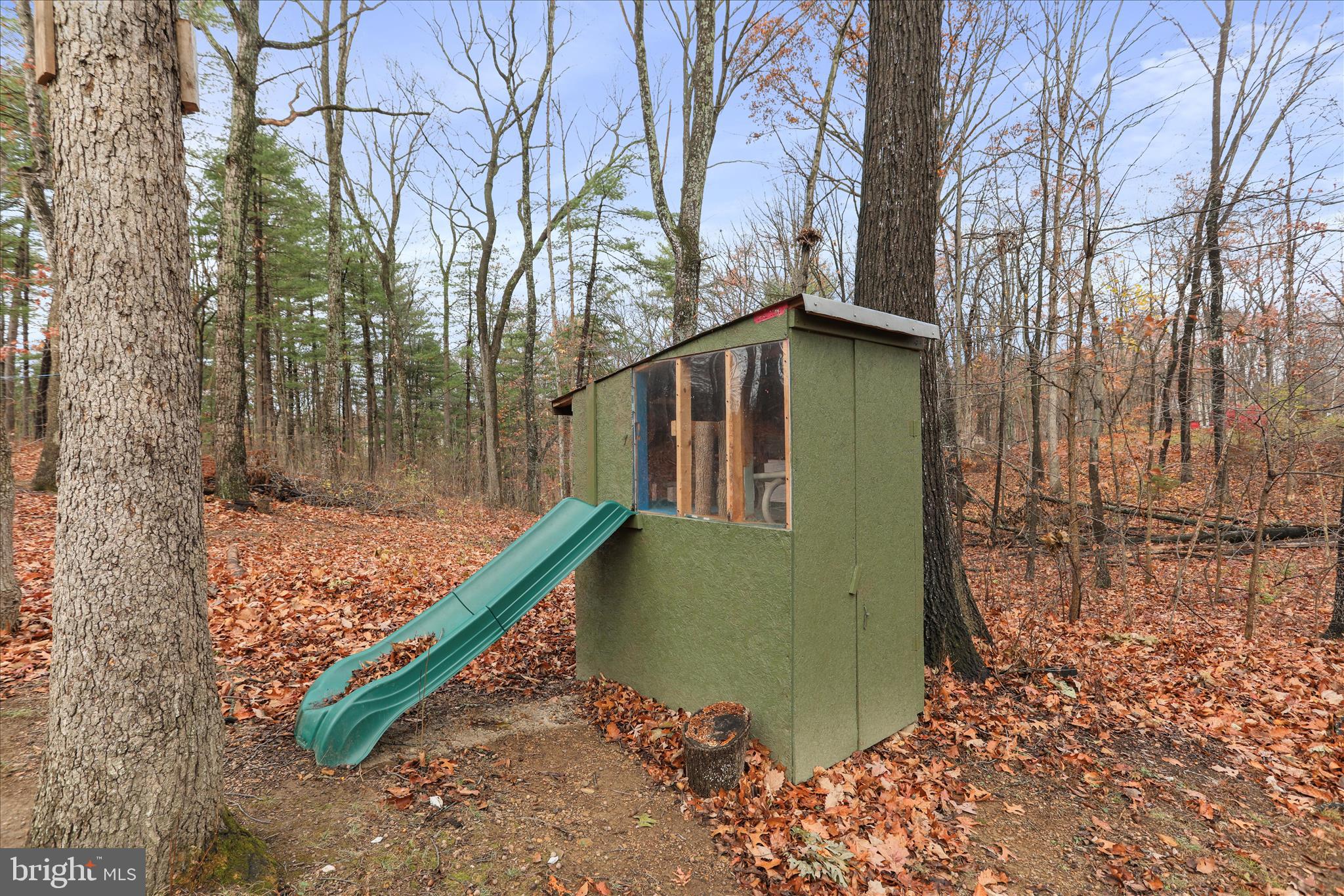 FOXCREST MANOR - Residential