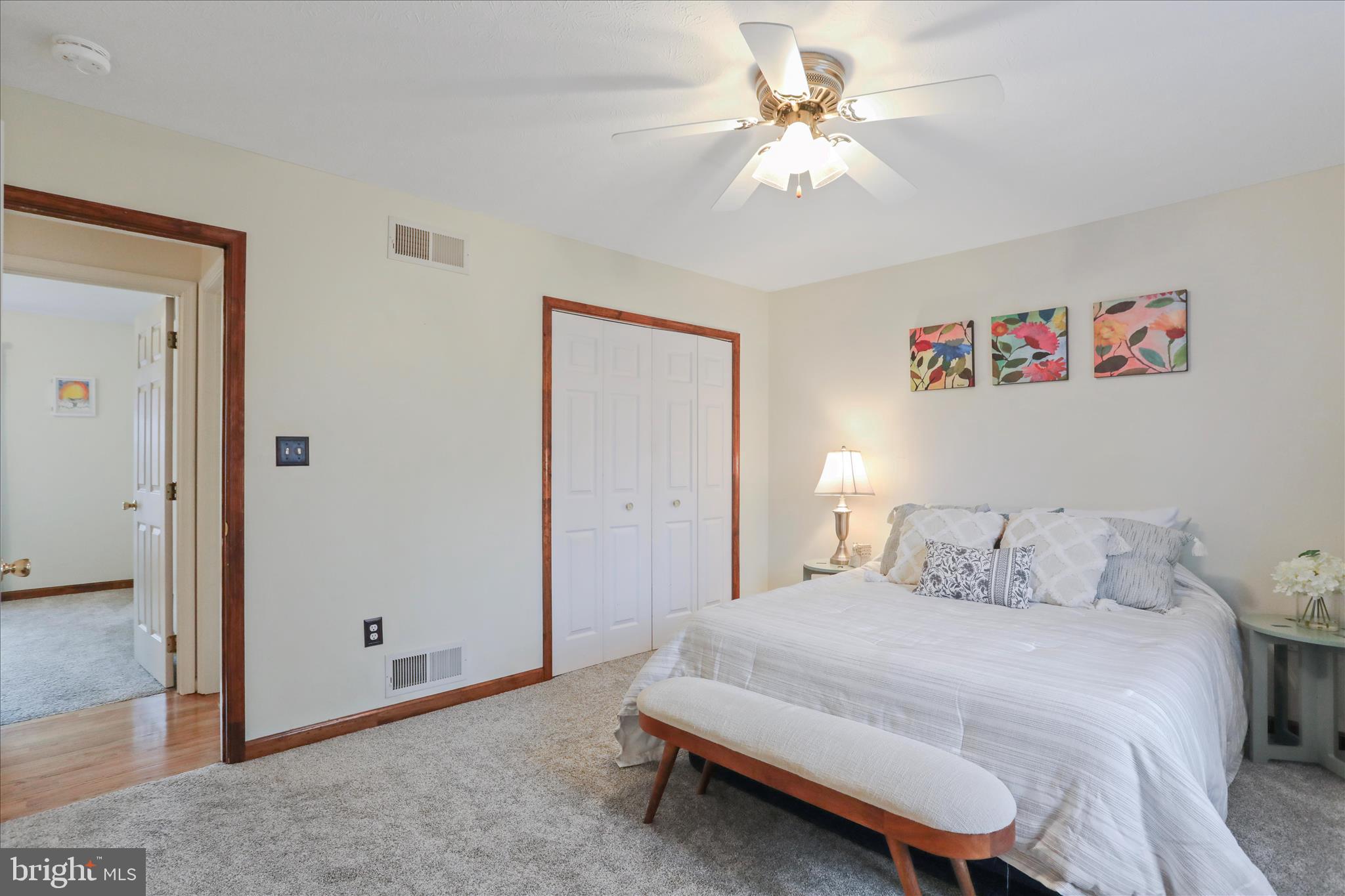 FOXCREST MANOR - Residential