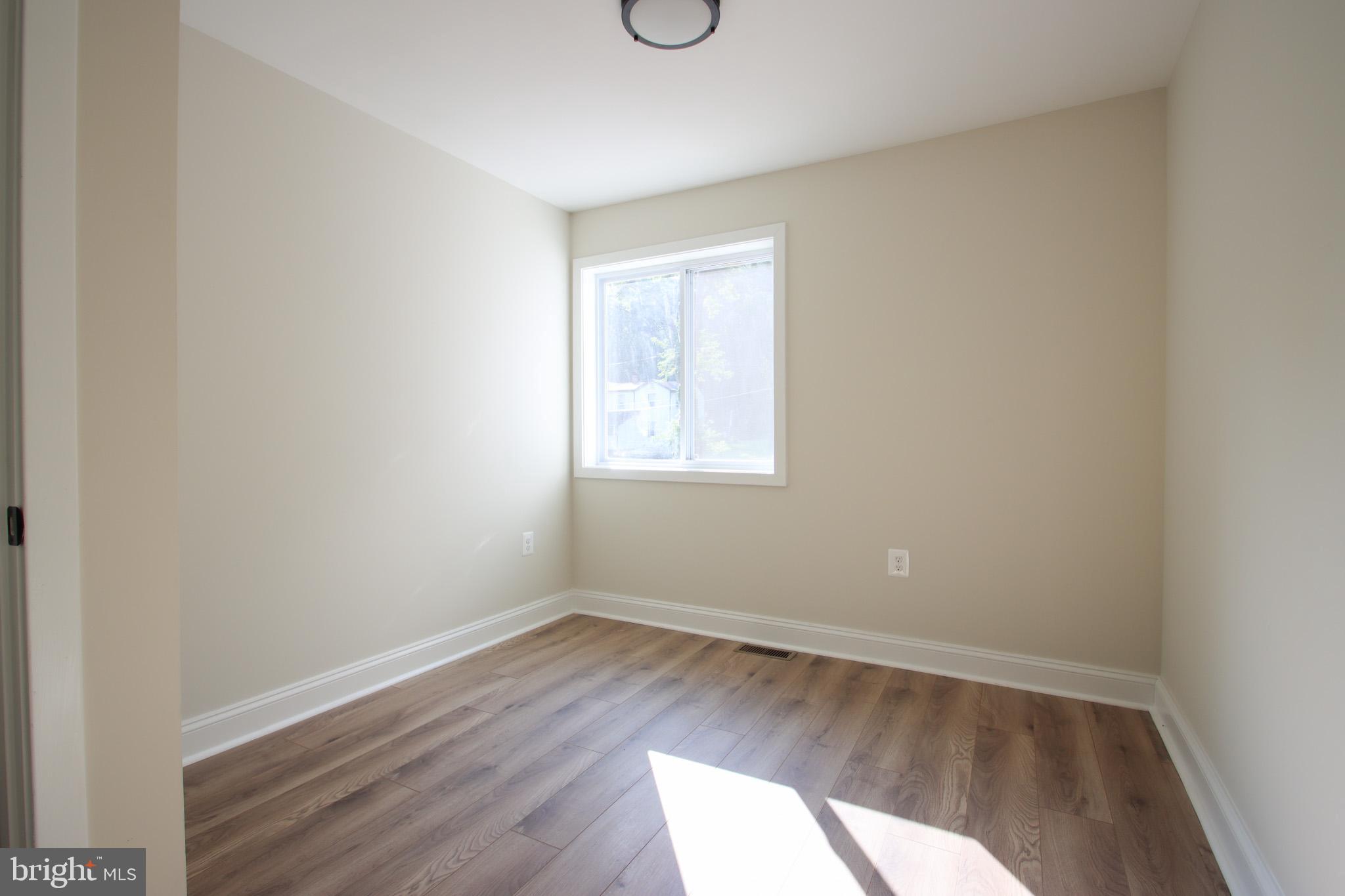 GLEN ARM - Residential