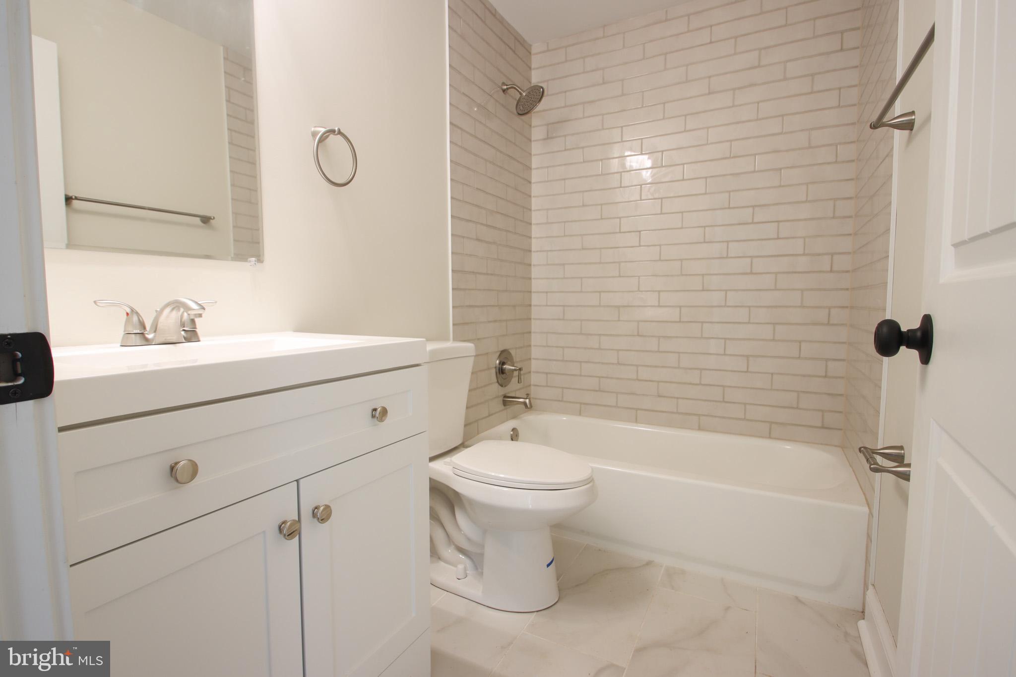 GLEN ARM - Residential