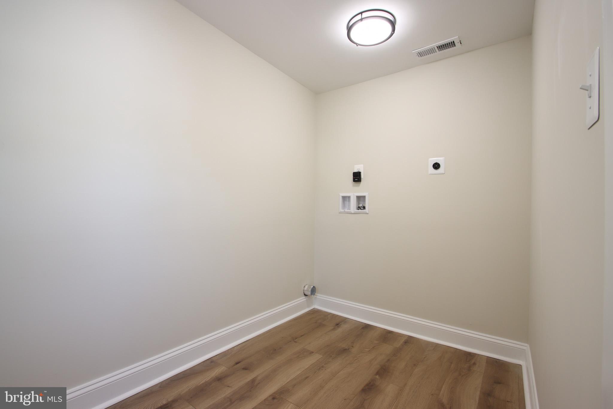 GLEN ARM - Residential