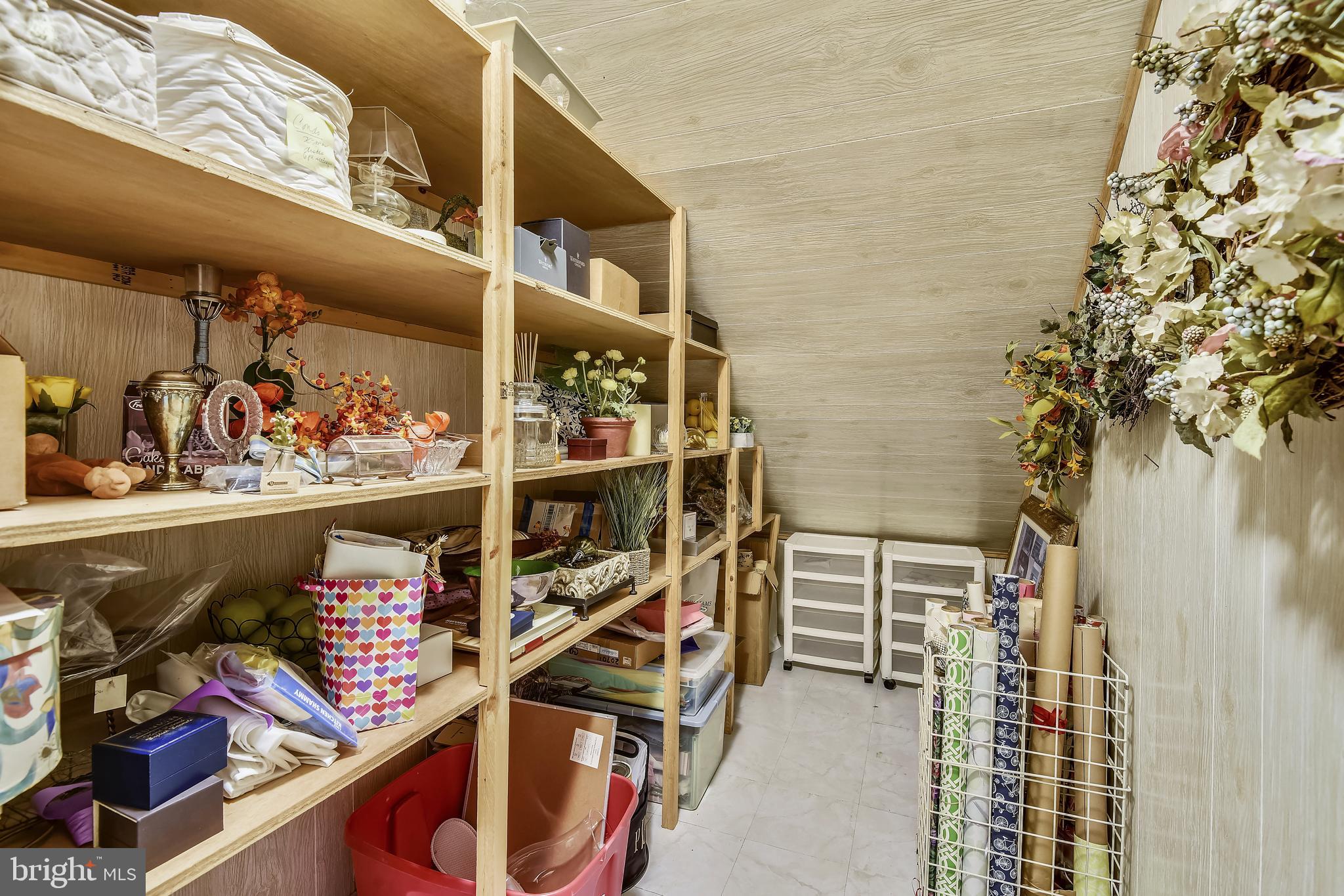 RIVERGATE - Residential