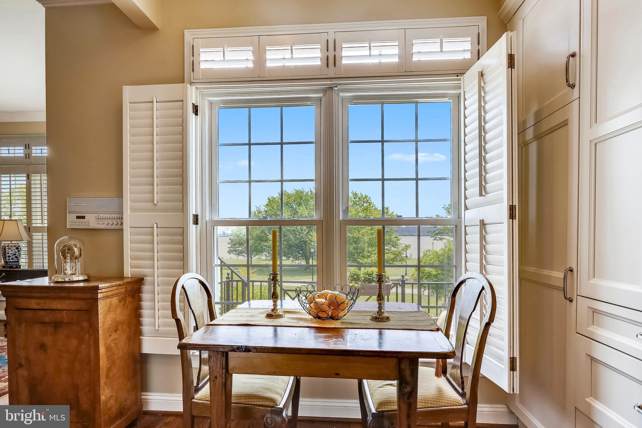 RIVERGATE - Residential