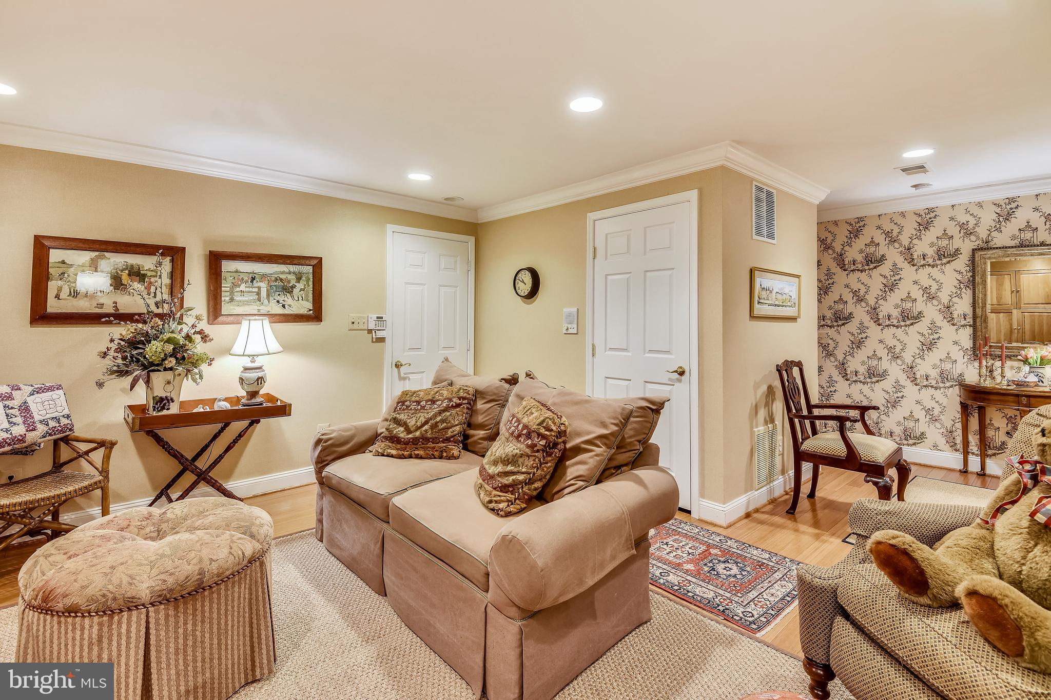 RIVERGATE - Residential