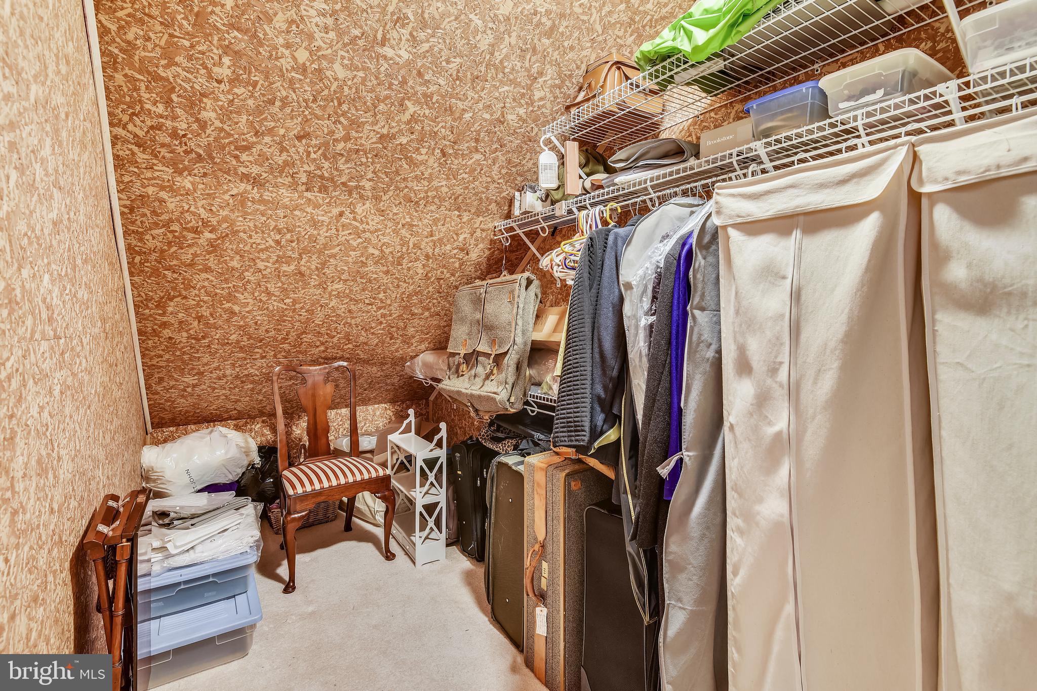 RIVERGATE - Residential