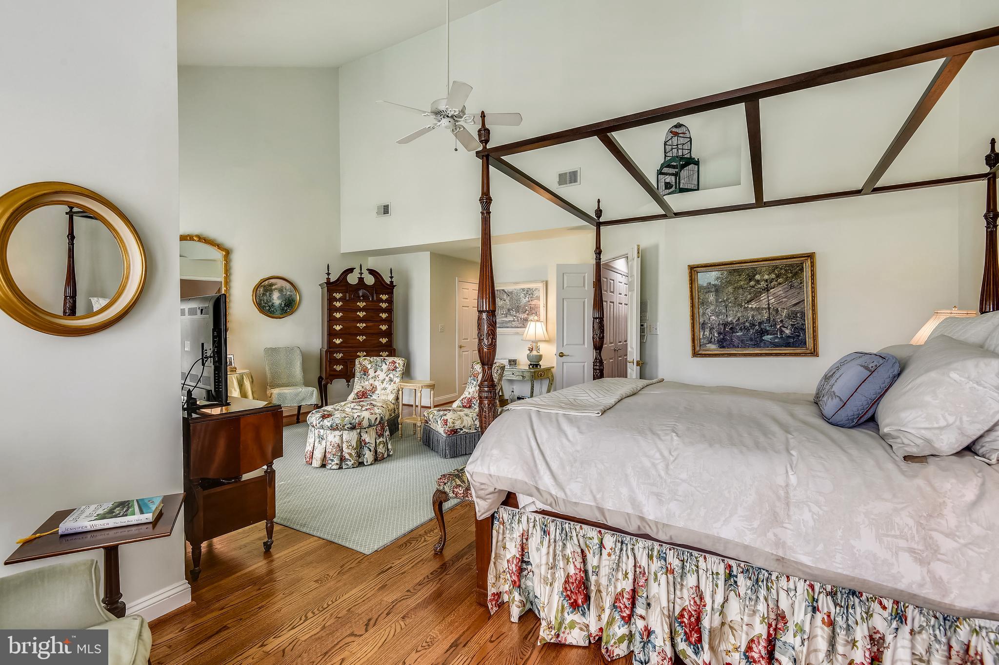 RIVERGATE - Residential