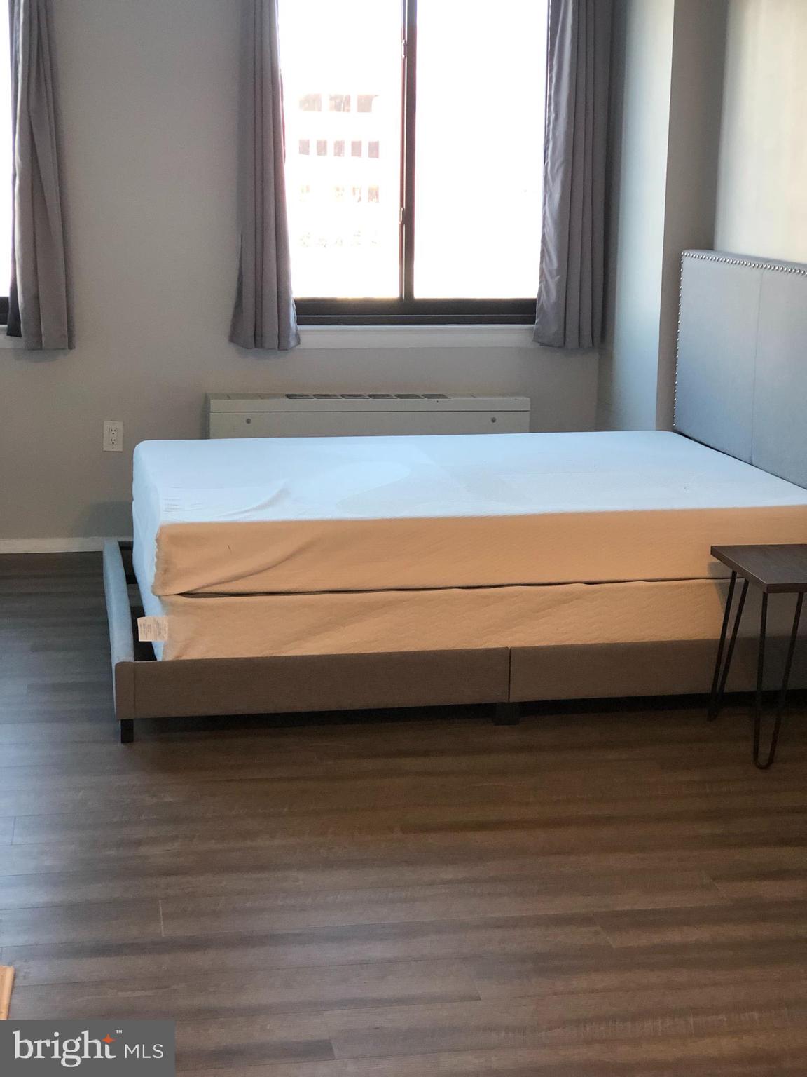 PORT ROYAL CONDOMINIUM - Residential