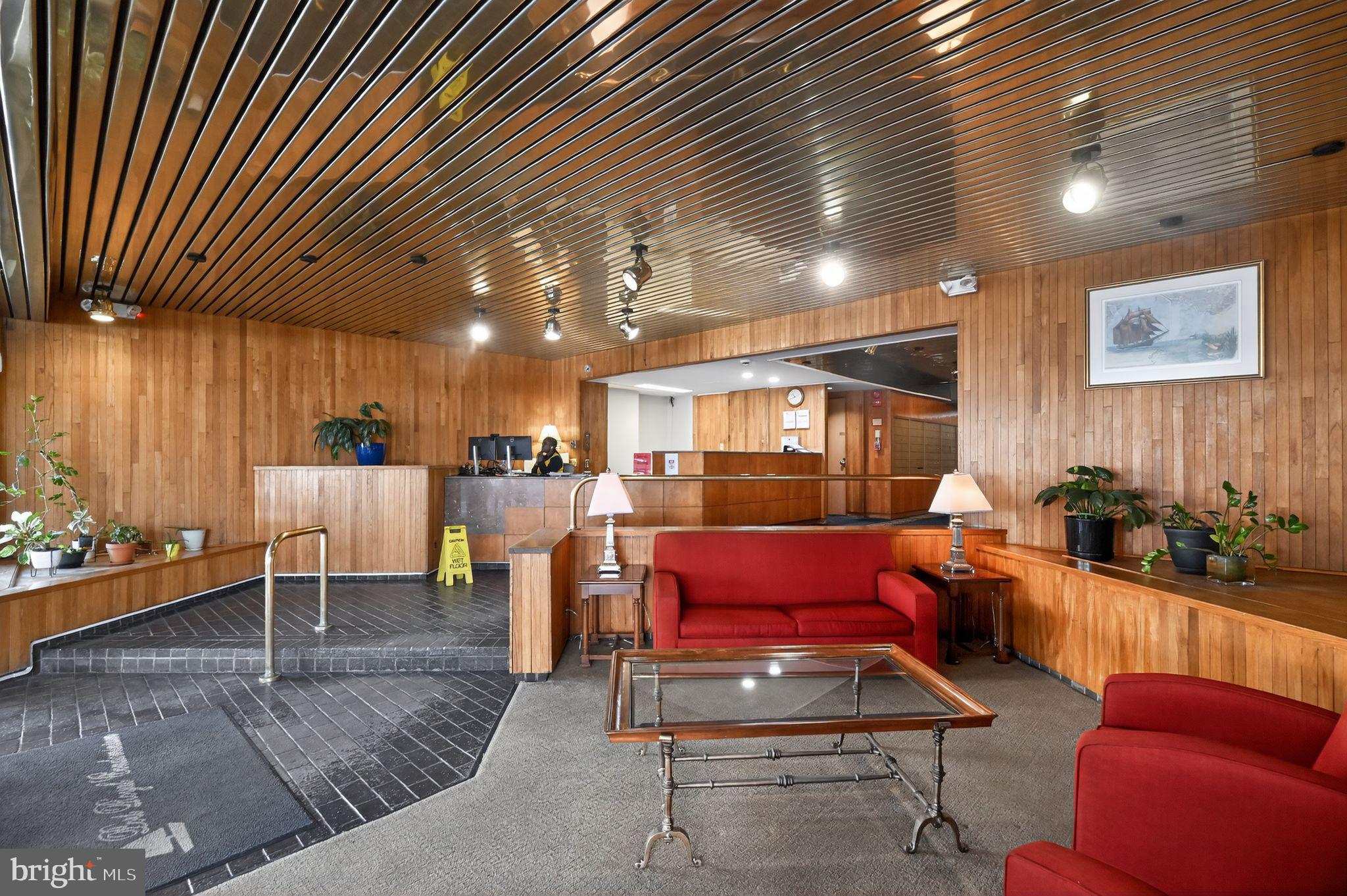 PORT ROYAL CONDOMINIUM - Residential