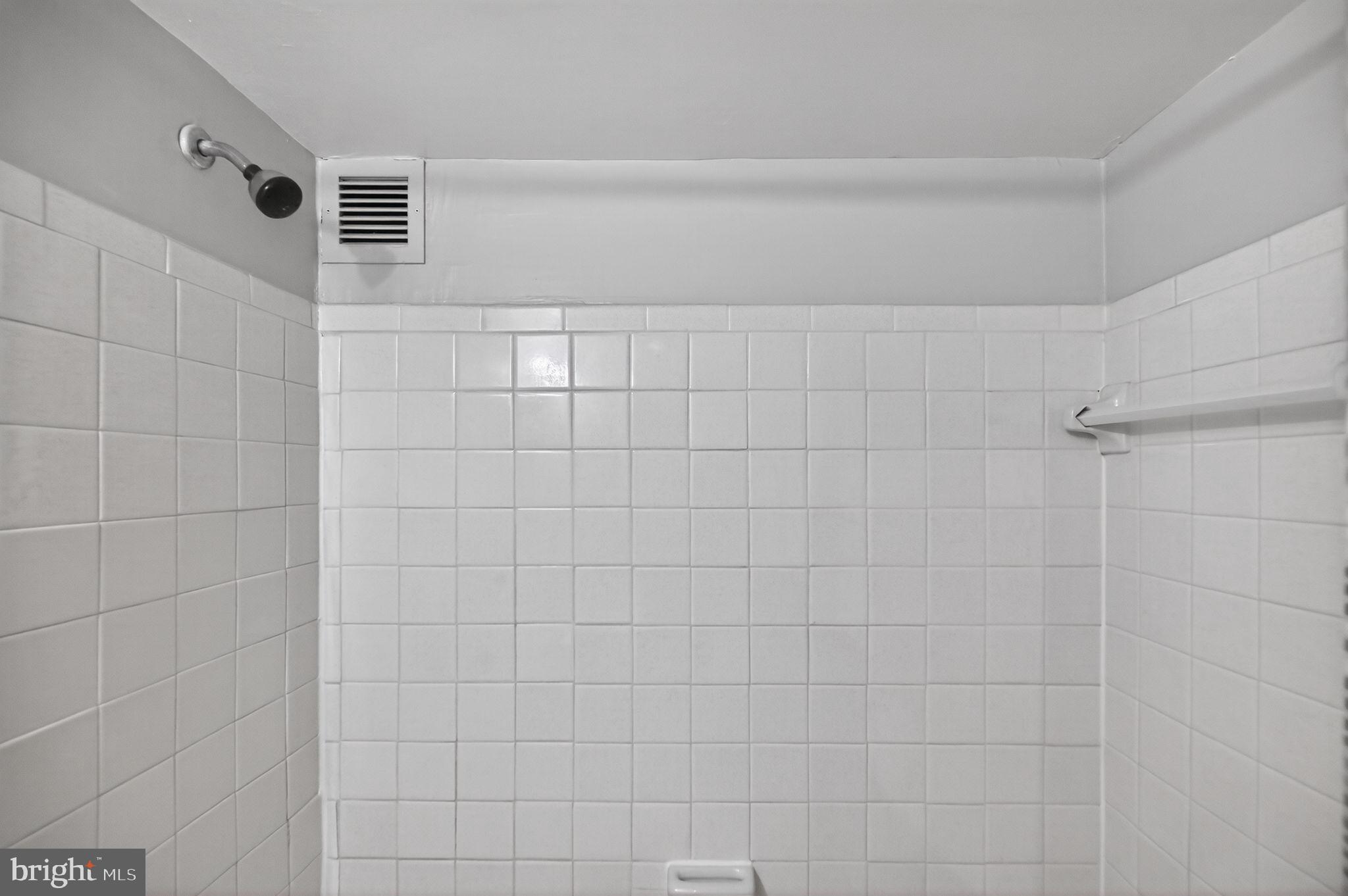 PORT ROYAL CONDOMINIUM - Residential