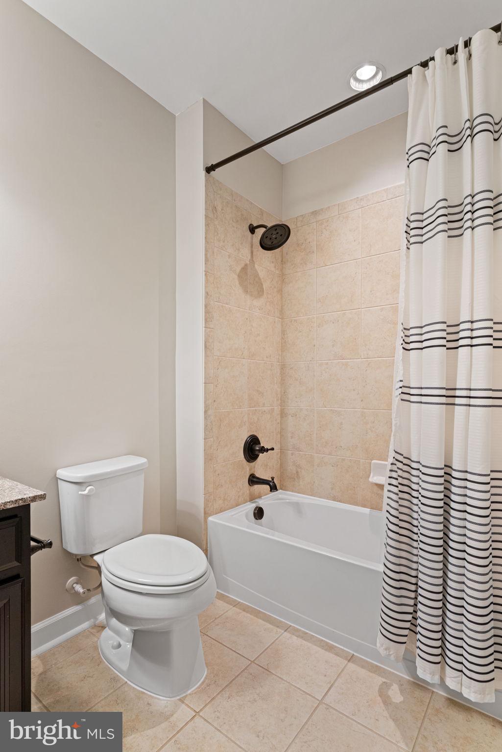 POTOMAC SHORES - Residential