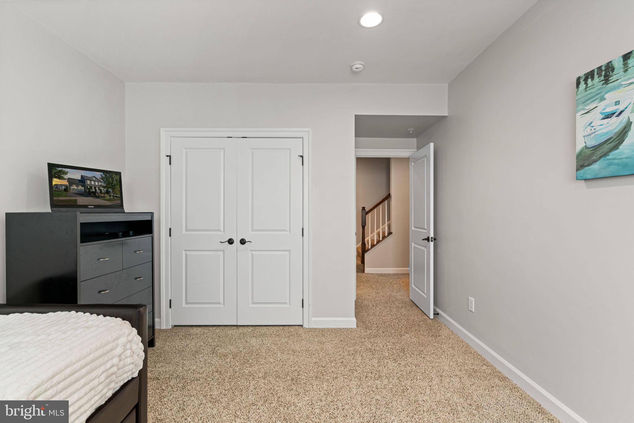 POTOMAC SHORES - Residential