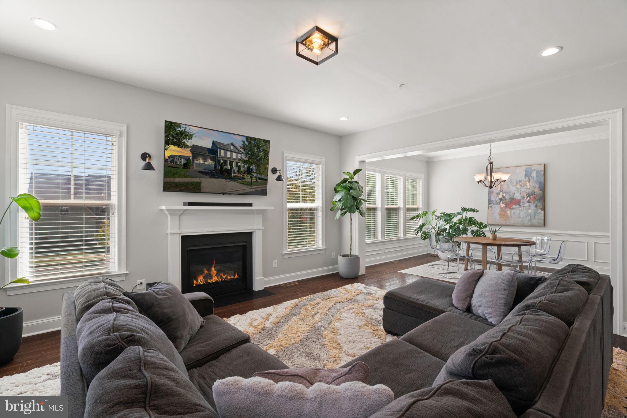 POTOMAC SHORES - Residential