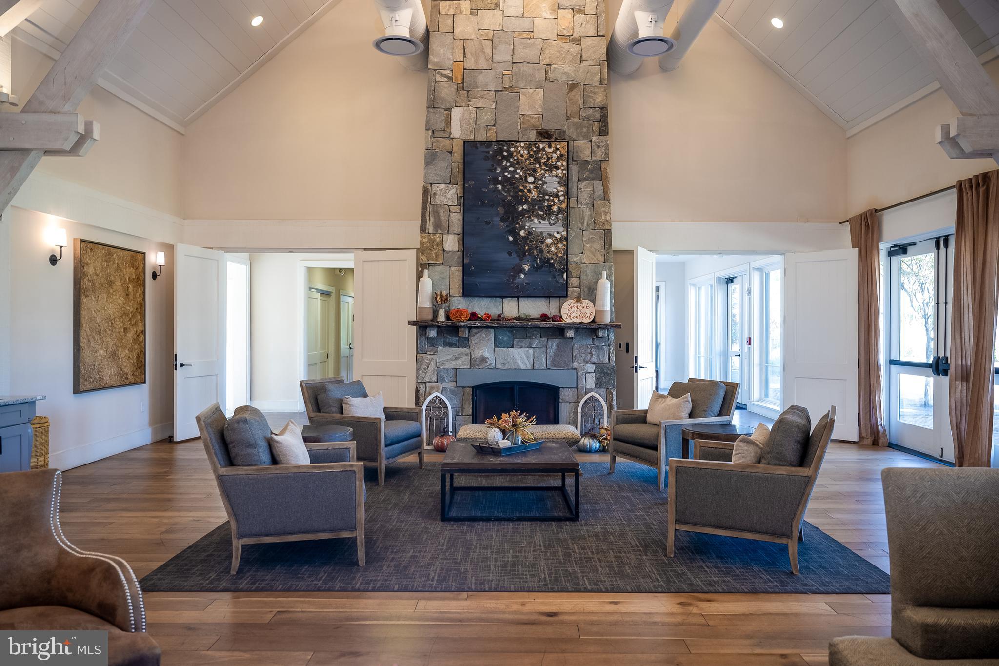 POTOMAC SHORES - Residential