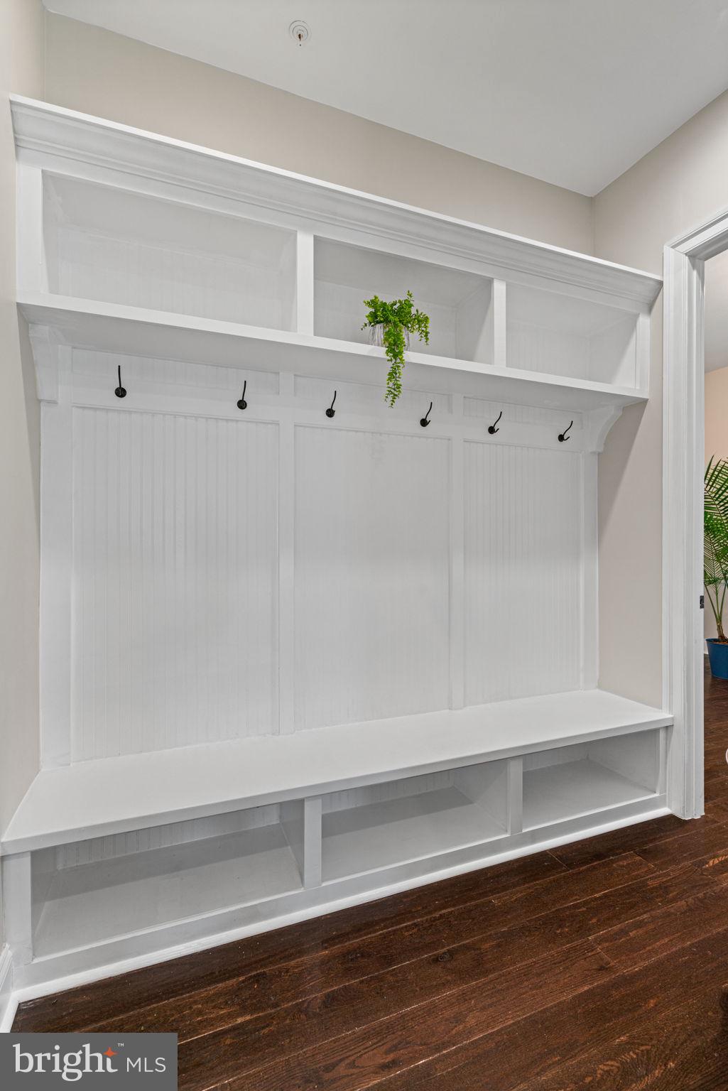 POTOMAC SHORES - Residential