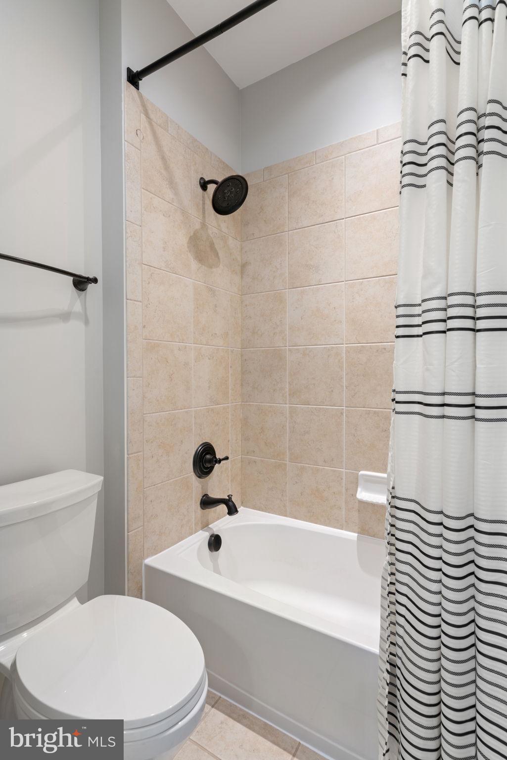 POTOMAC SHORES - Residential