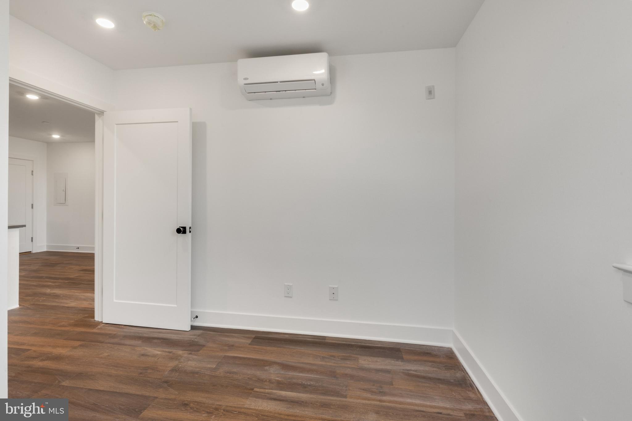 ROXBOROUGH - Residential Lease