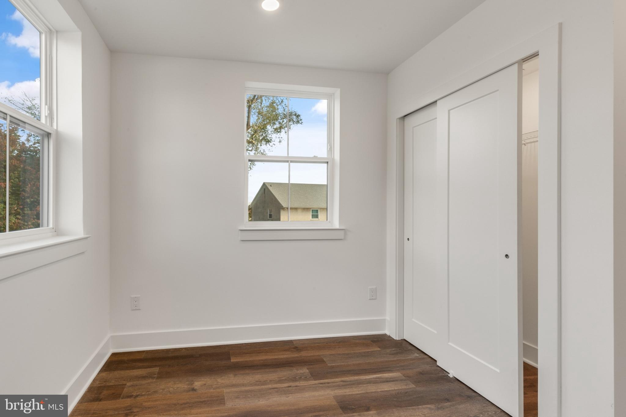 ROXBOROUGH - Residential Lease