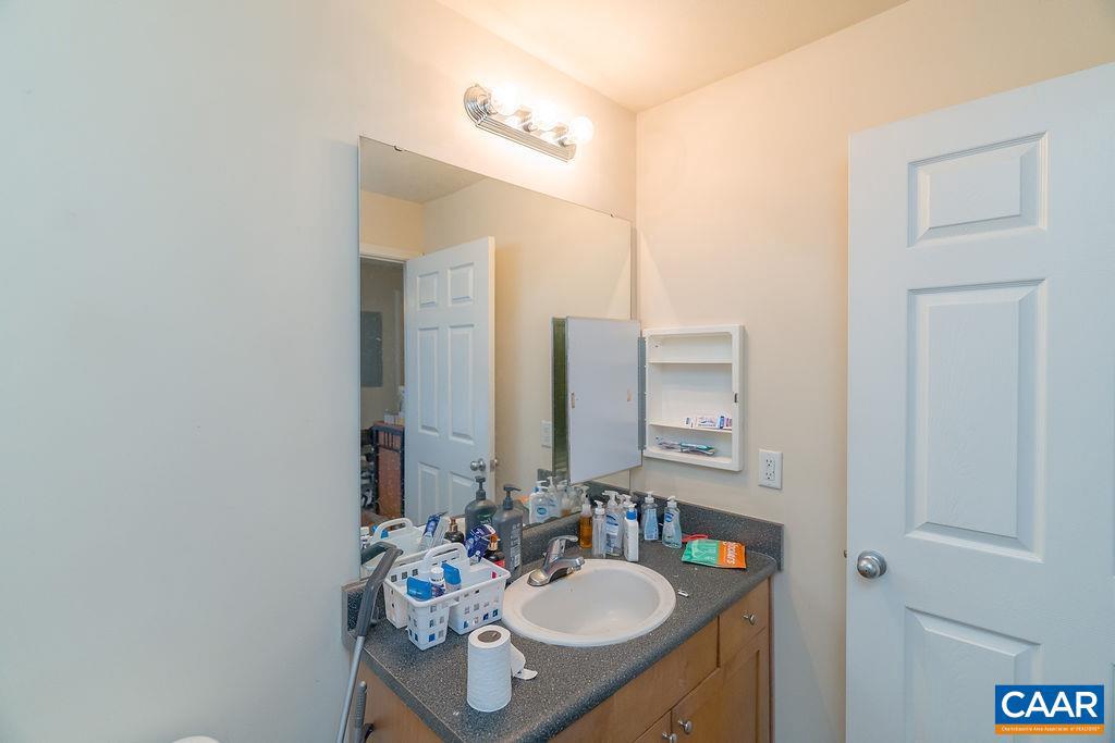 EAGLES LANDING - Residential