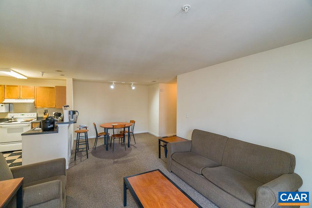 EAGLES LANDING - Residential