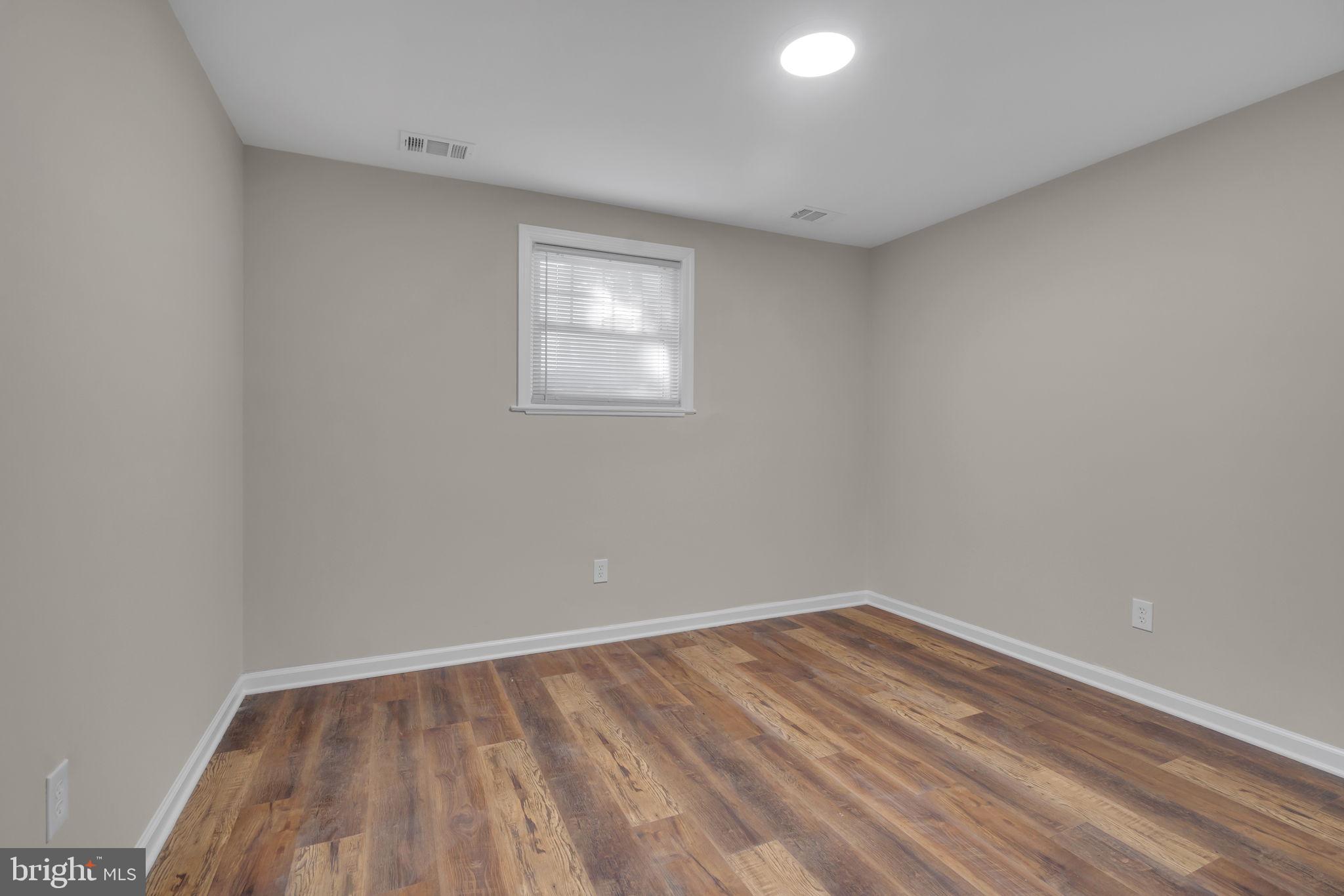 BAYTOWNE VILLAGE - Residential