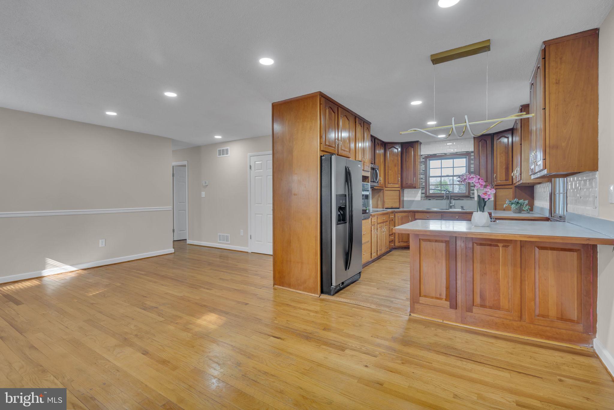 BAYTOWNE VILLAGE - Residential