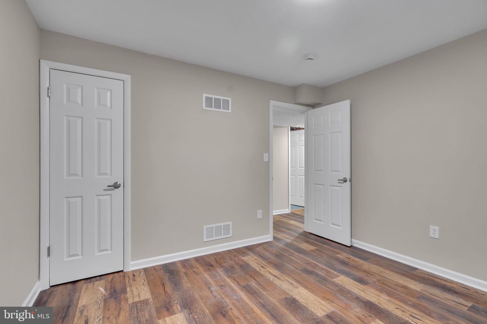 BAYTOWNE VILLAGE - Residential