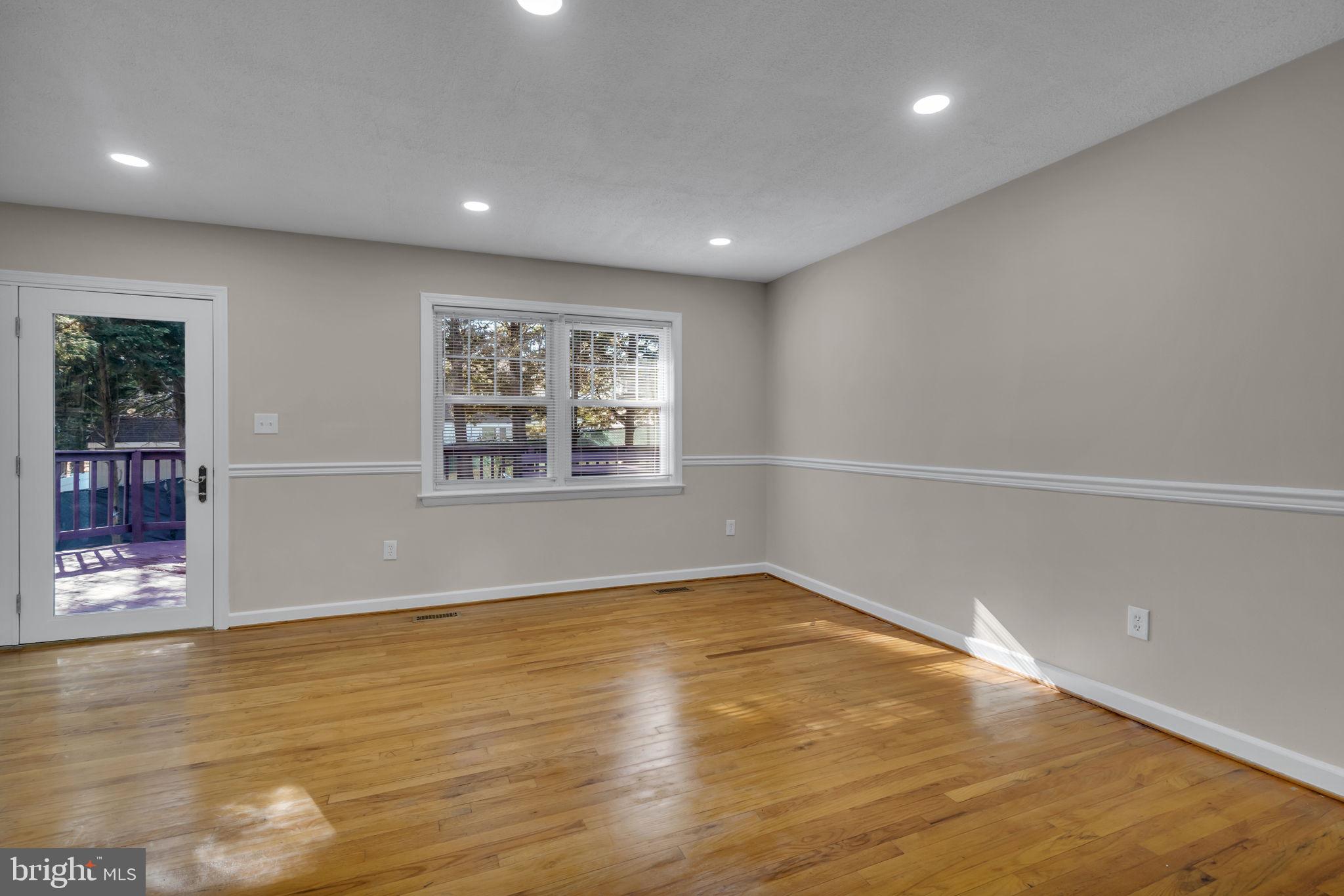 BAYTOWNE VILLAGE - Residential