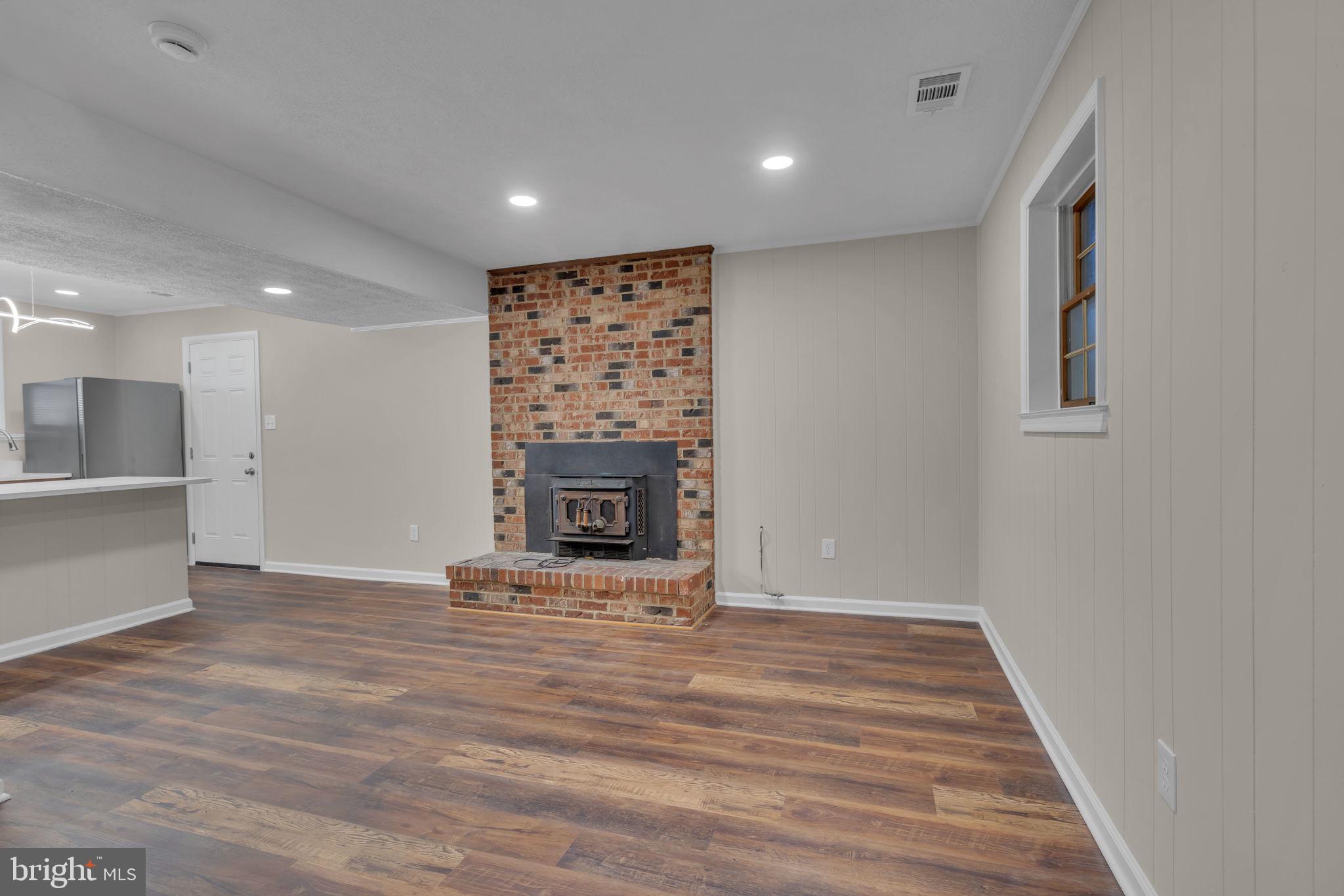 BAYTOWNE VILLAGE - Residential