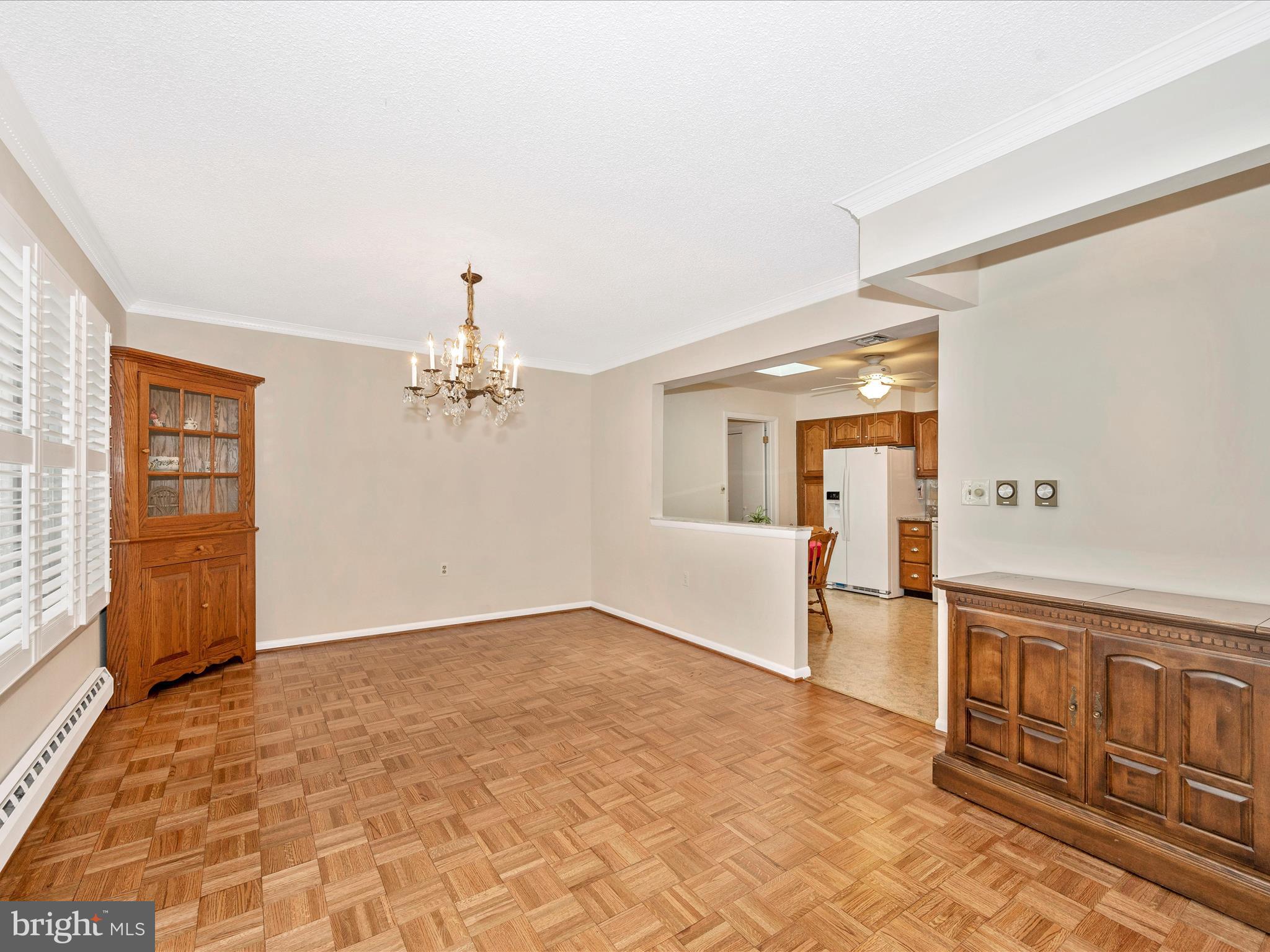 LEISURE WORLD - Residential