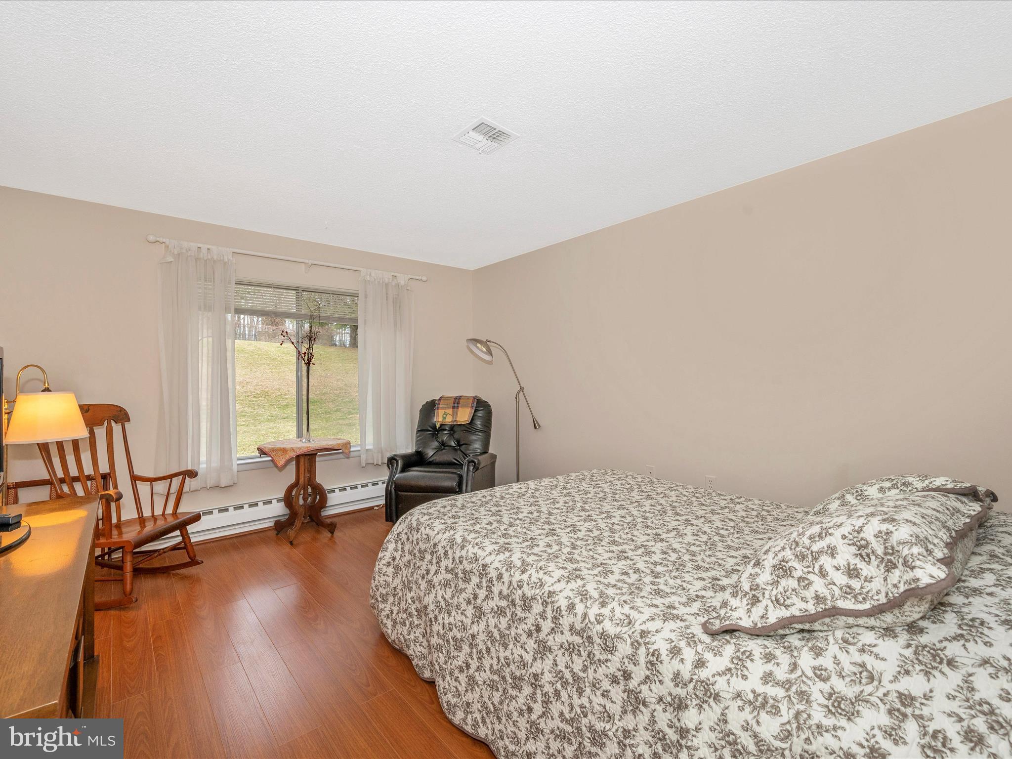 LEISURE WORLD - Residential