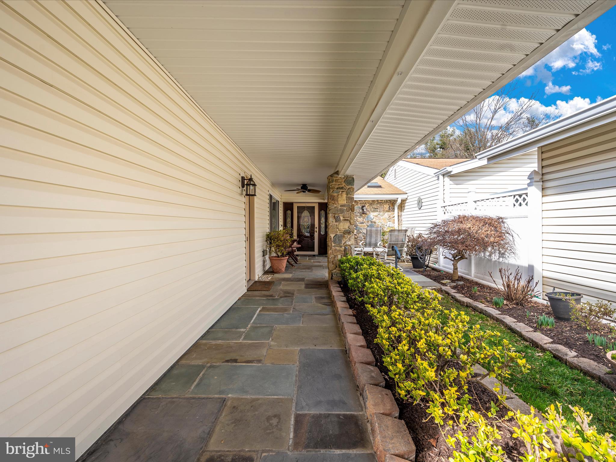 LEISURE WORLD - Residential