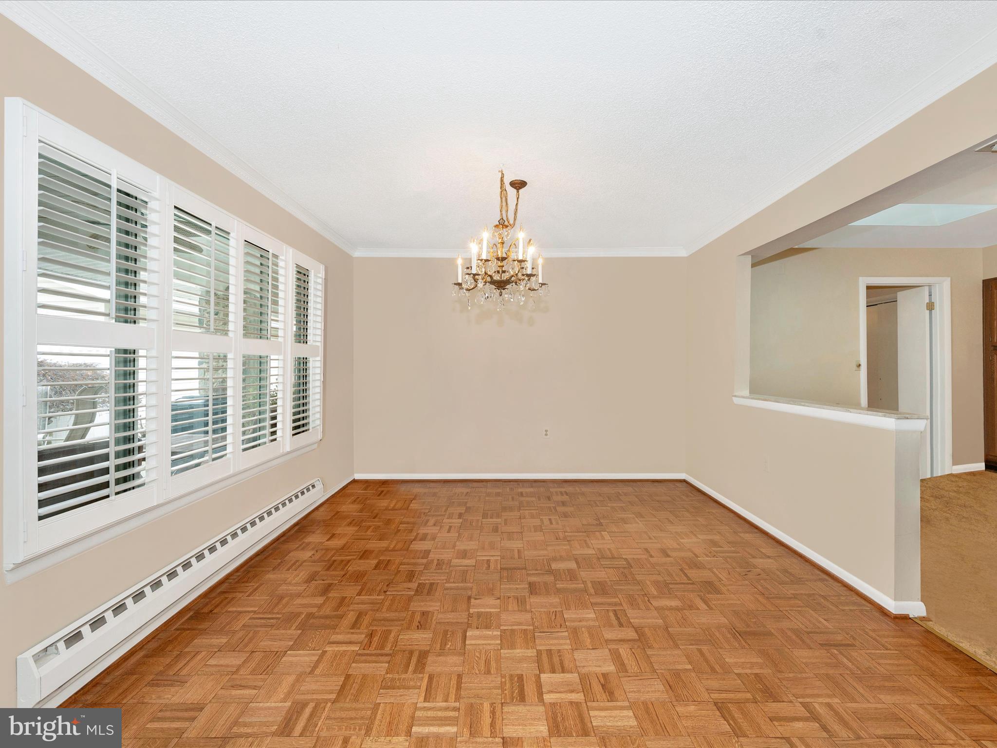 LEISURE WORLD - Residential