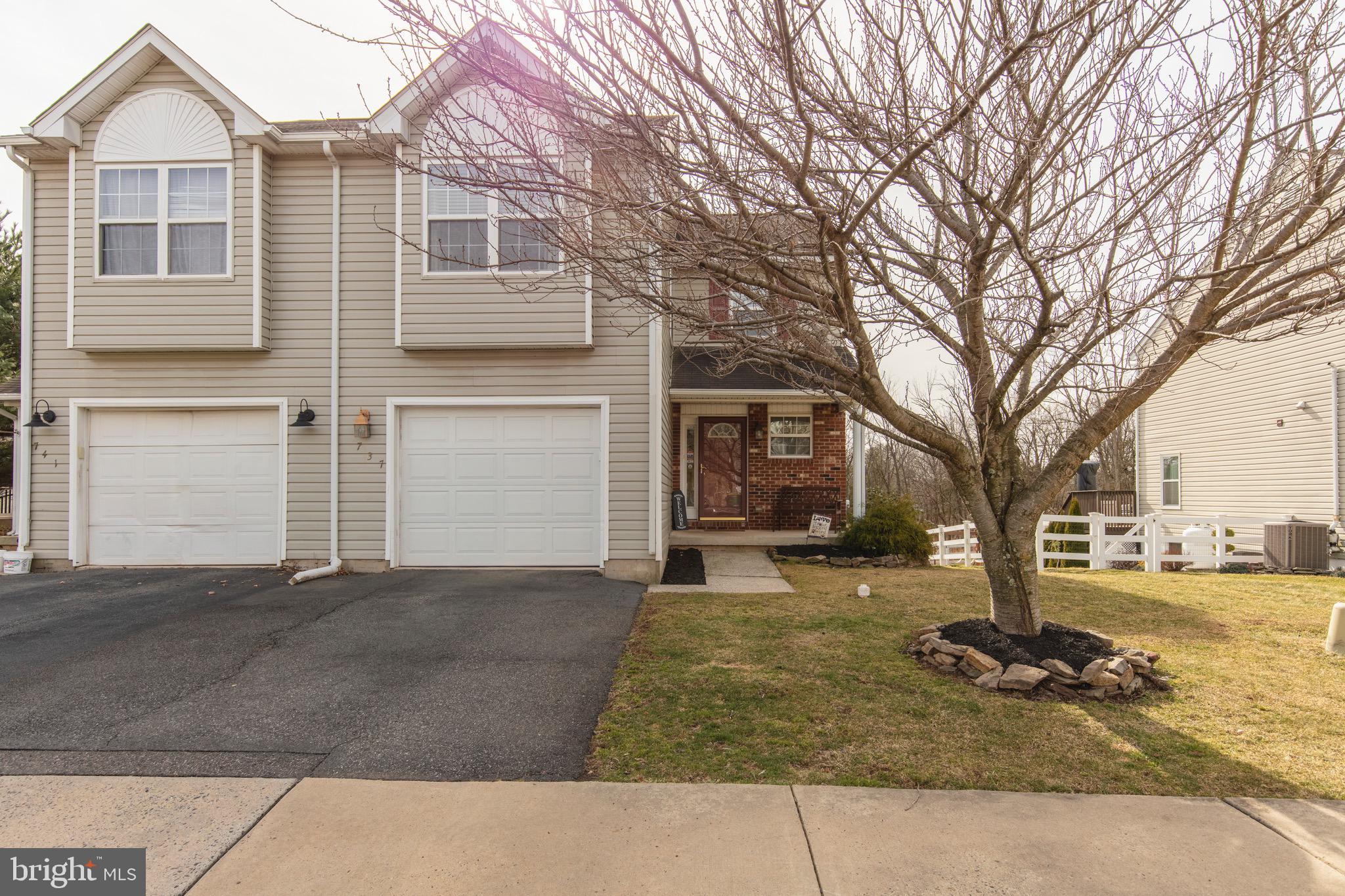 MONTGOMERY MEADOWS - Residential