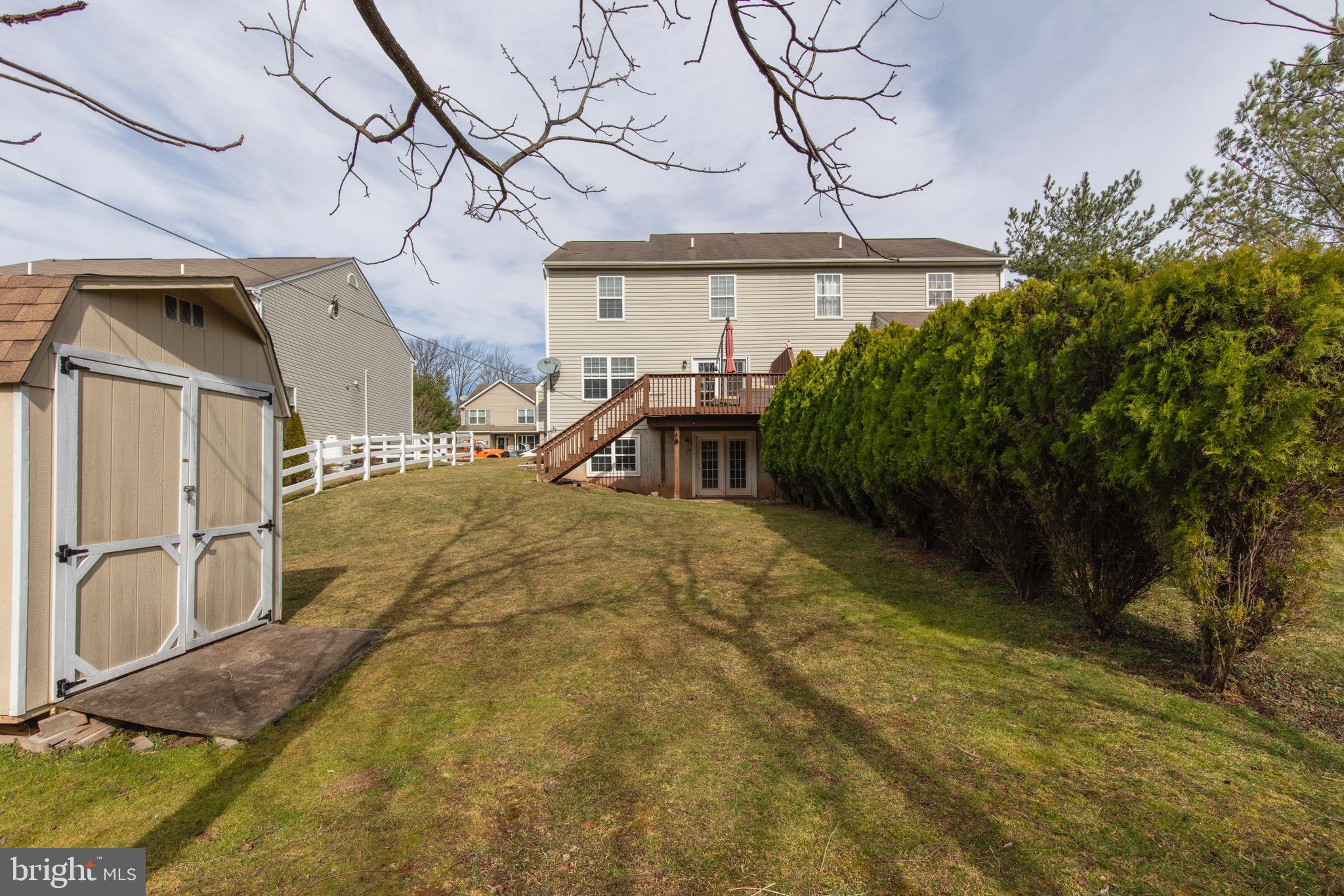 MONTGOMERY MEADOWS - Residential