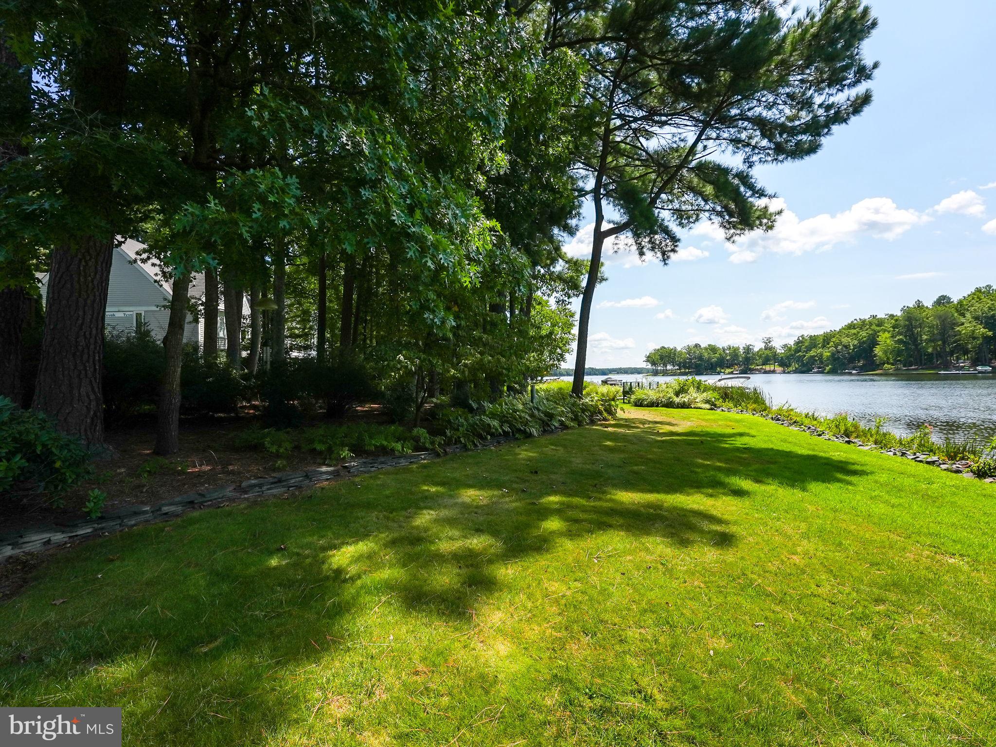 FAWN LAKE - Residential