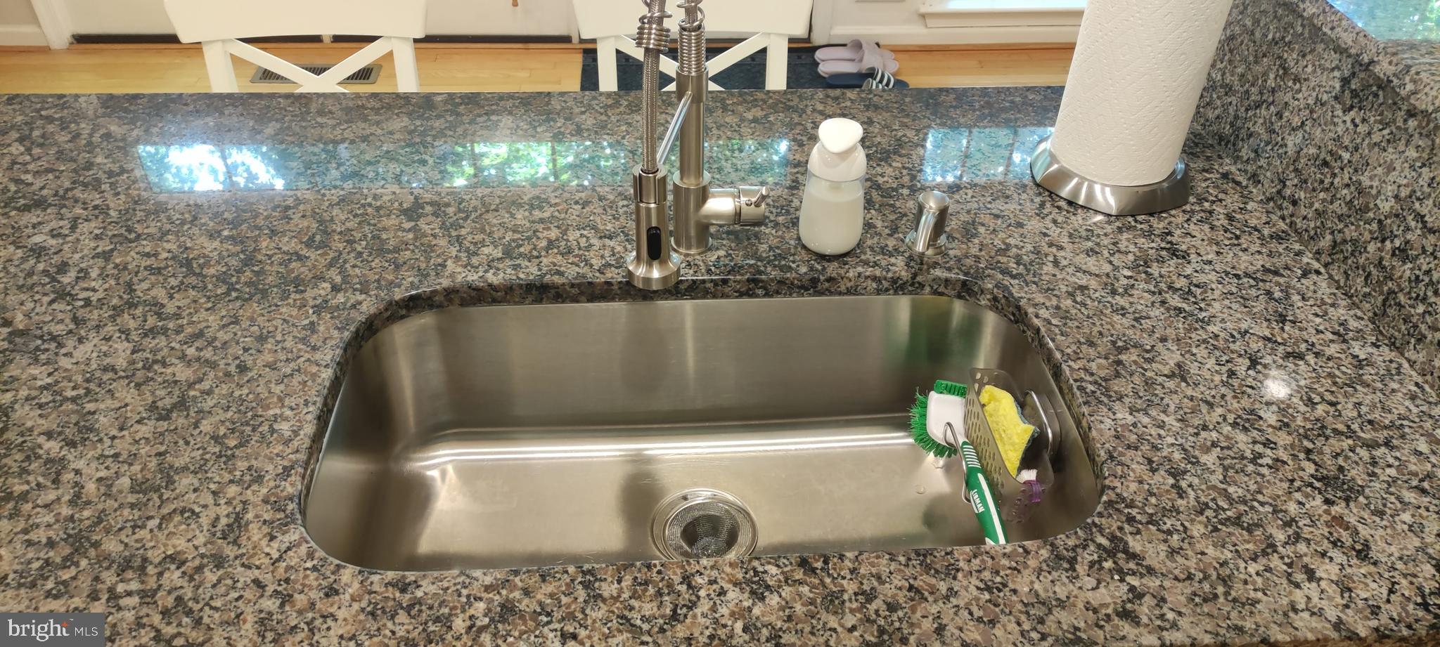 METRO PLACE AT DUNN LORING - Residential Lease