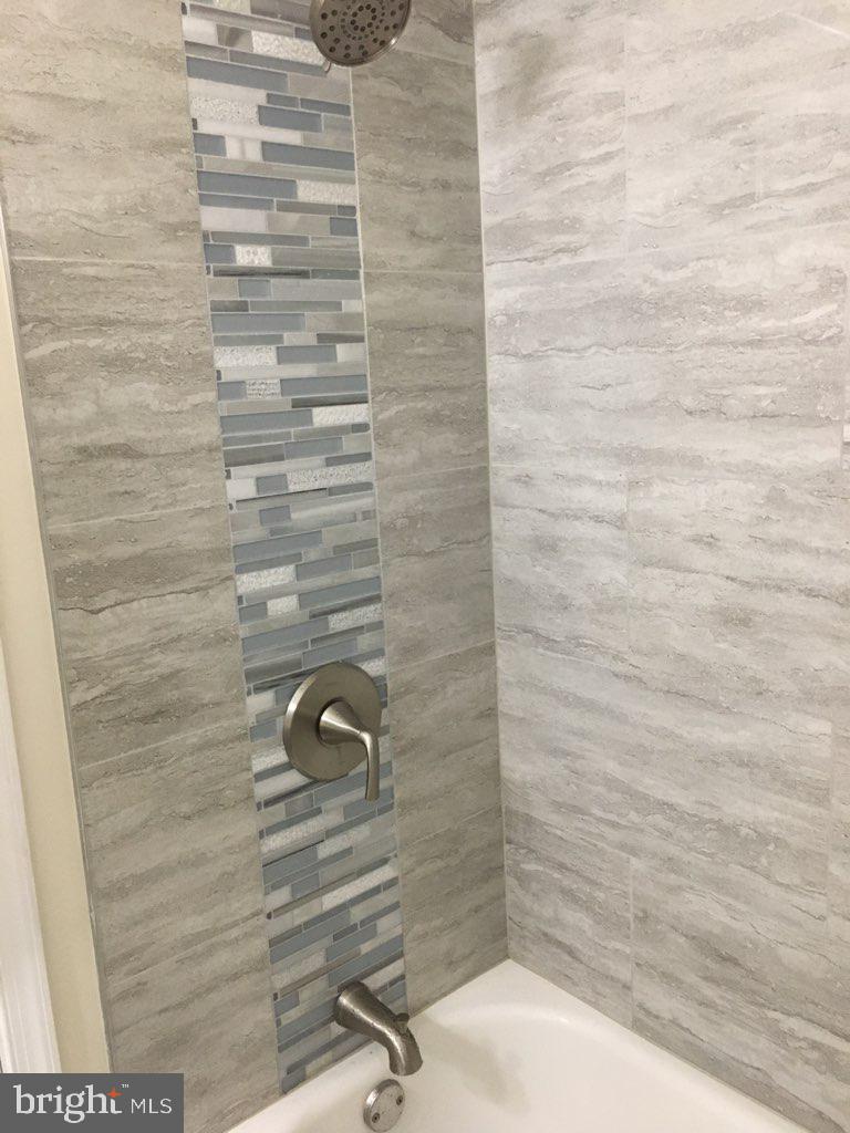 BERWYN - Residential Lease