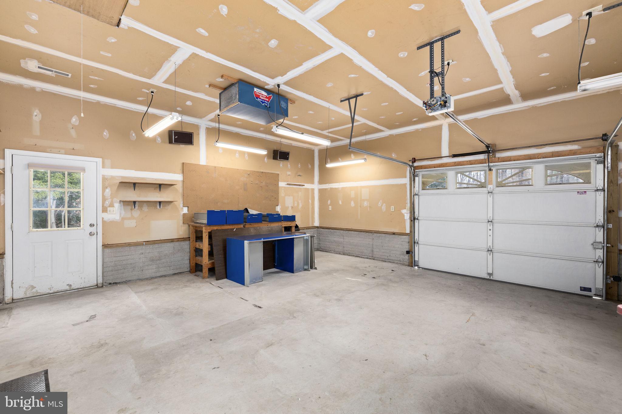 INDEPENDENCE SHORES - Residential