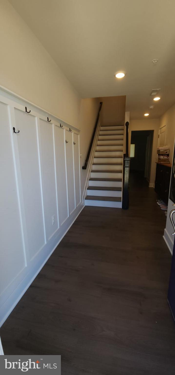 TANYARD SHORES - Residential Lease